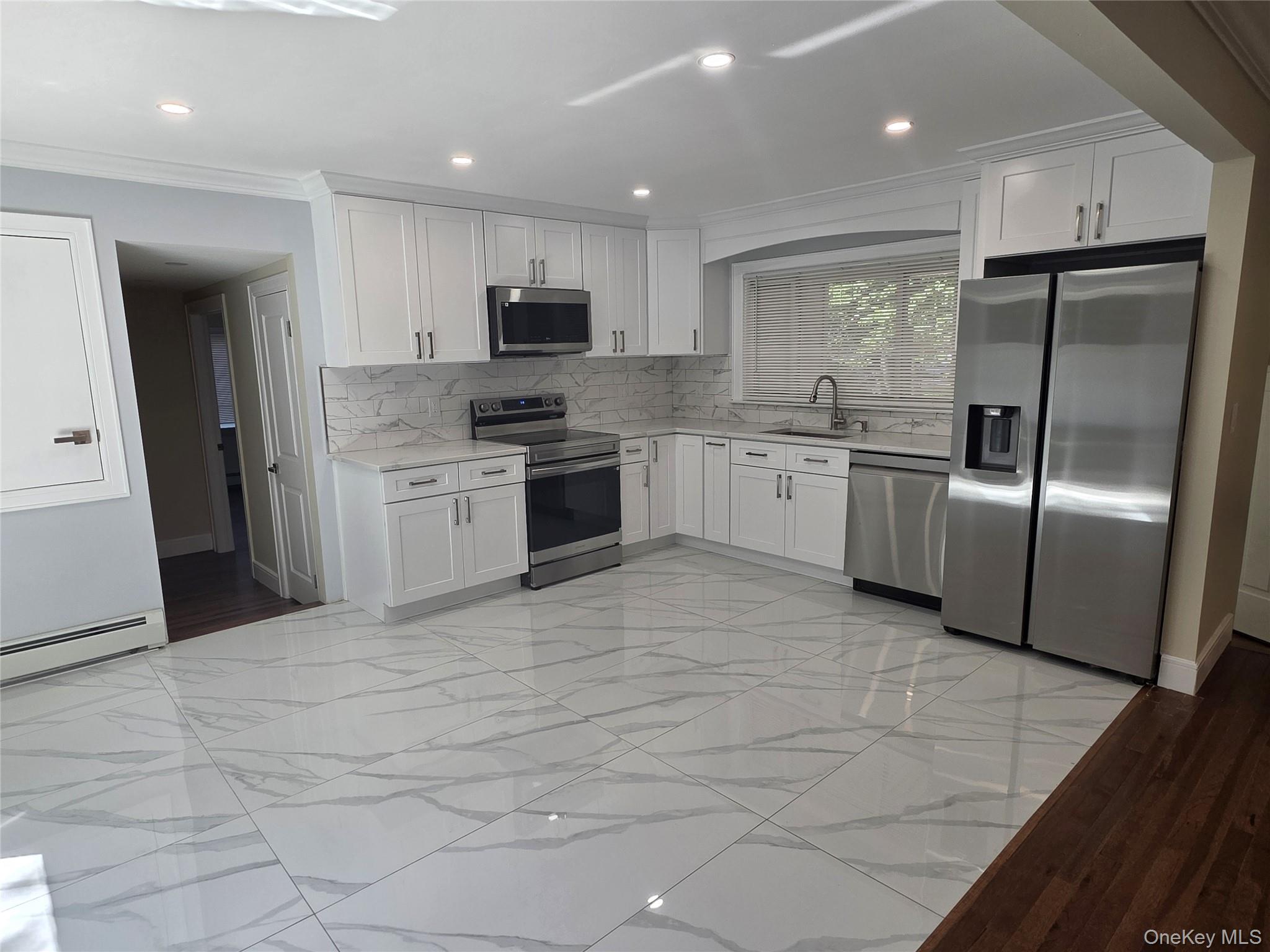7 Roosevelt Avenue Property Photo 5