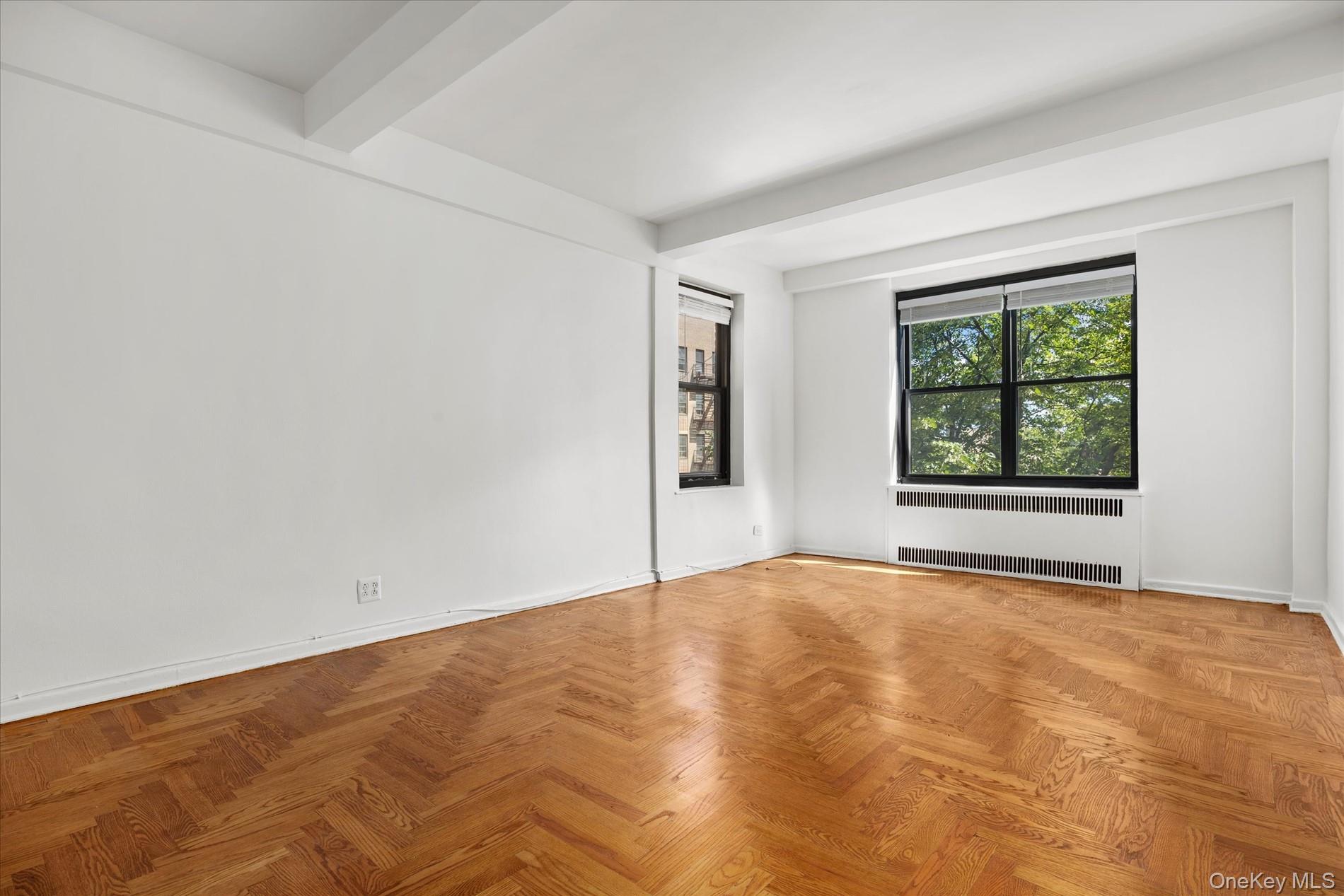 70 Park Terrace West E40 Property Photo 1