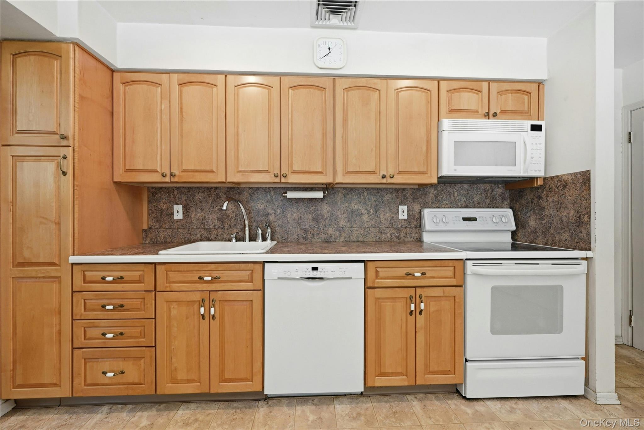 34 Bolan Drive Property Photo 22