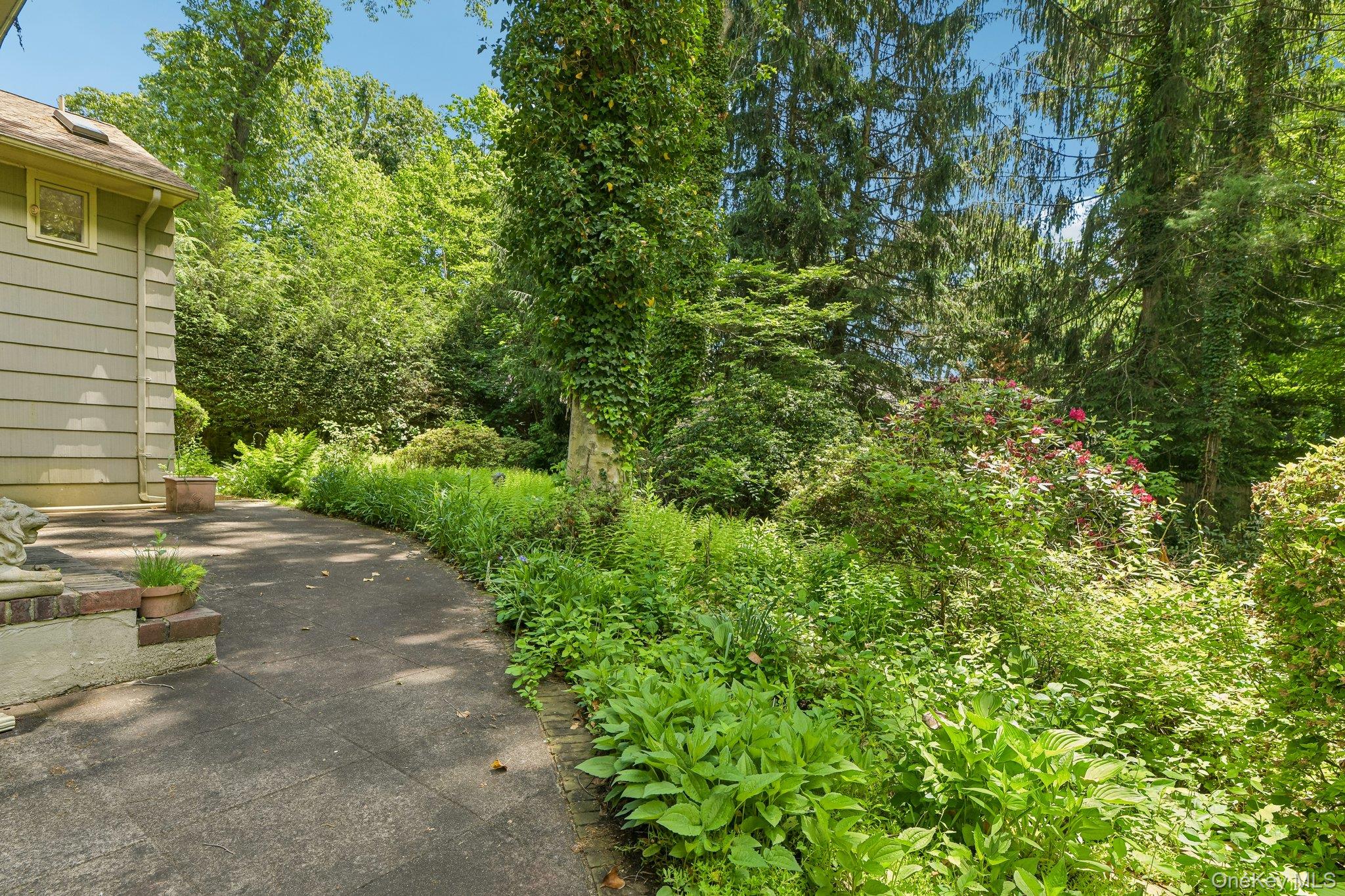 47 Mayfair Drive Property Photo 28