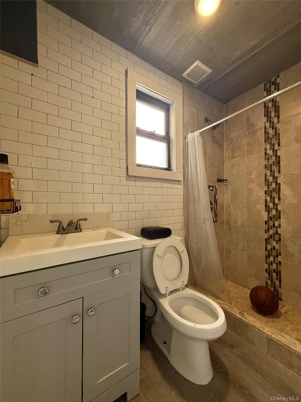 5718 79th Avenue Property Photo 15