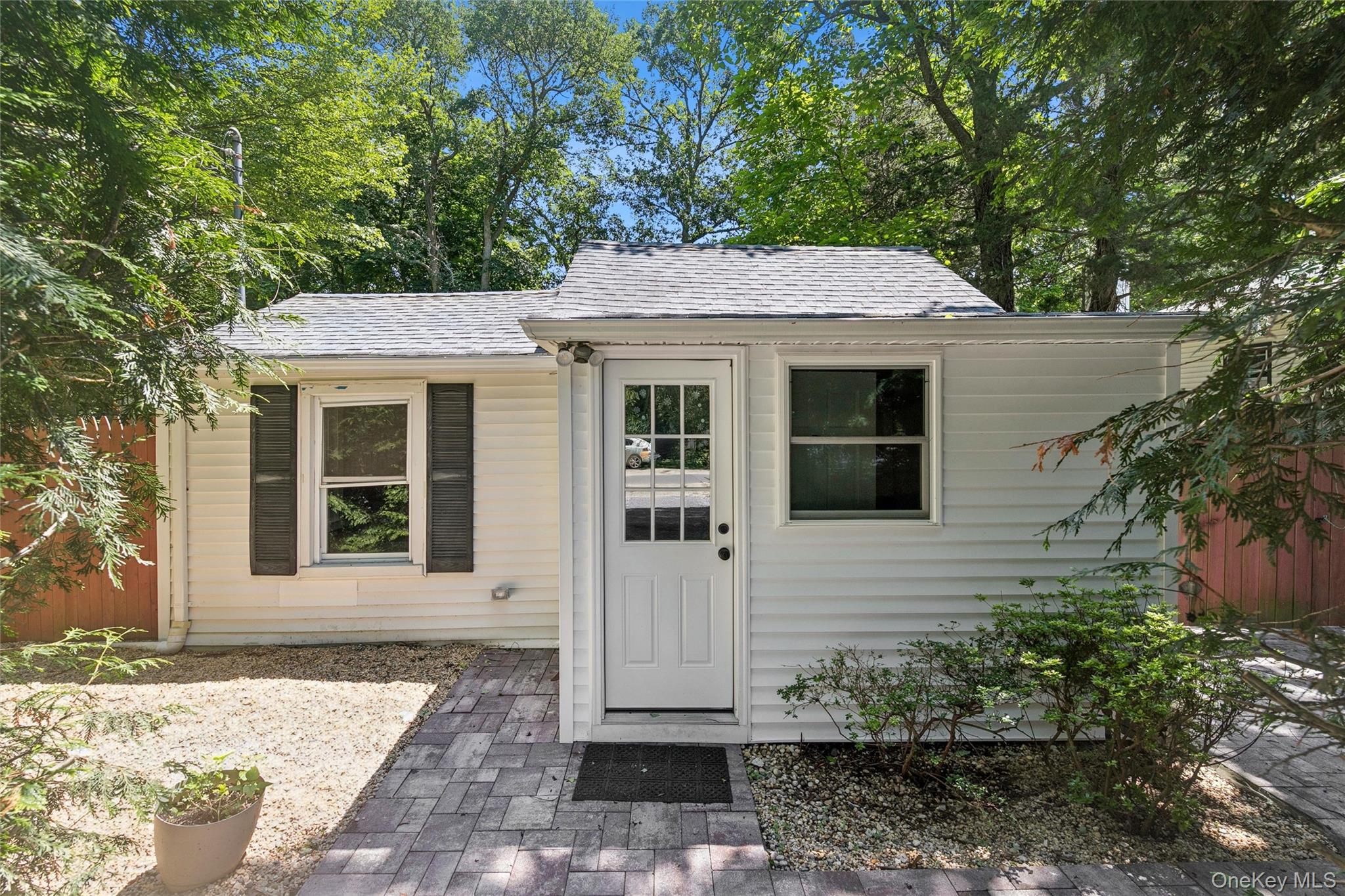 26 Flanders Boulevard Property Photo 1