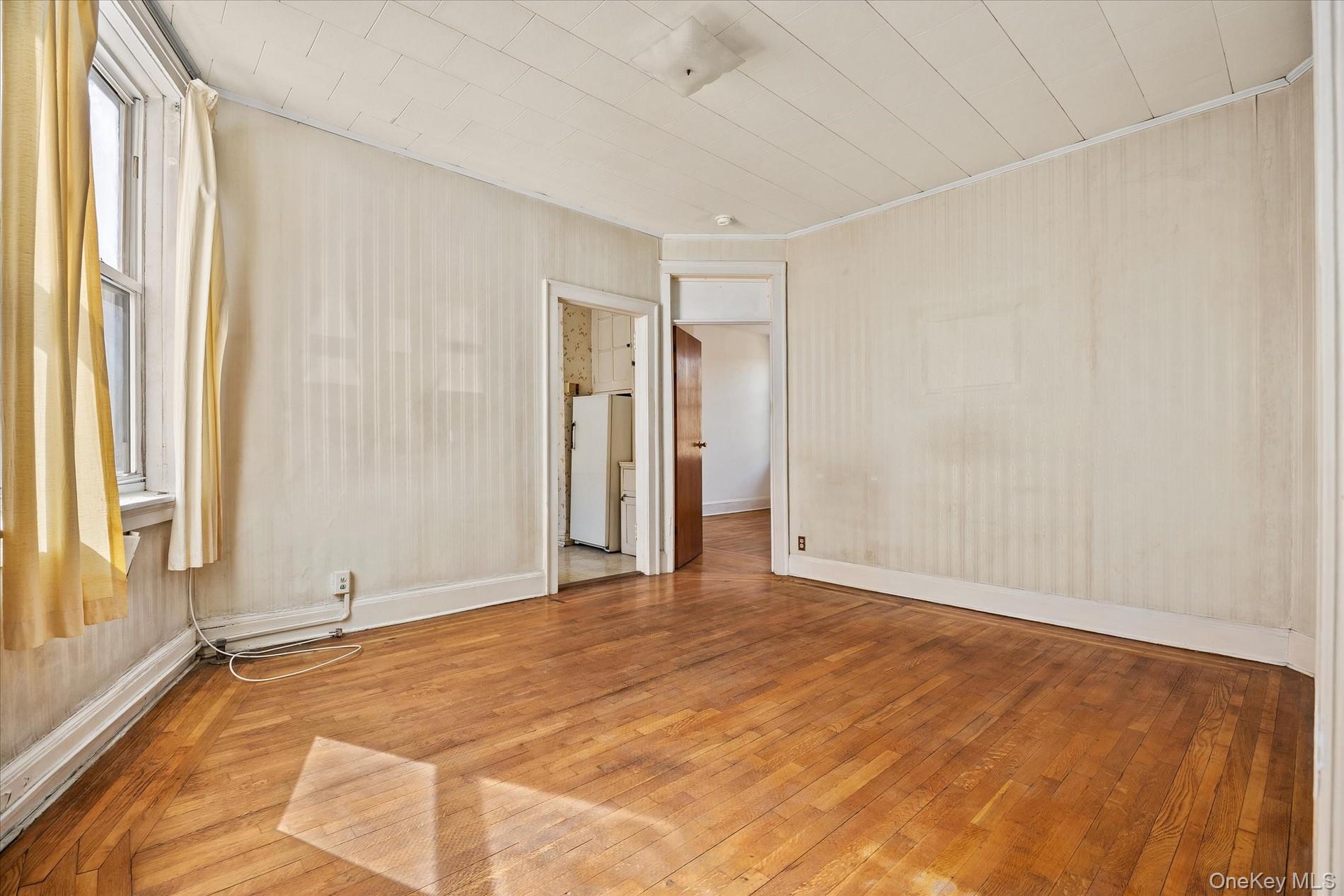 64-09 39 Avenue 43 Property Photo 2