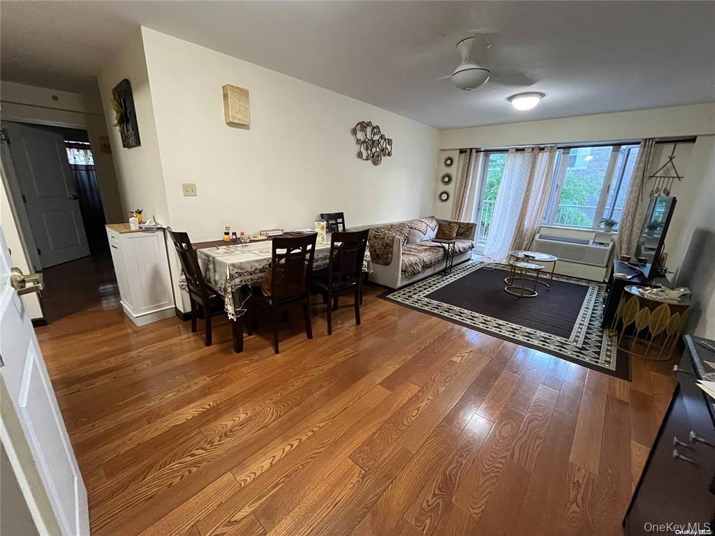 6434 Grand Central Parkway 2b Property Photo 6
