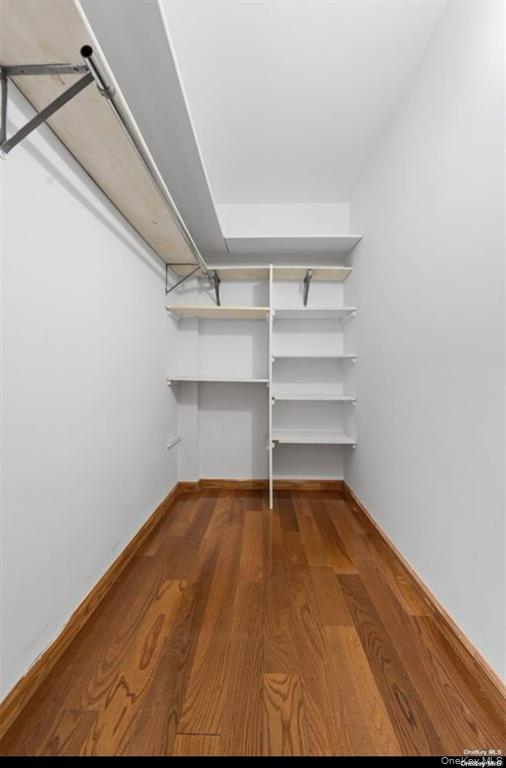 6434 Grand Central Parkway 2b Property Photo 11
