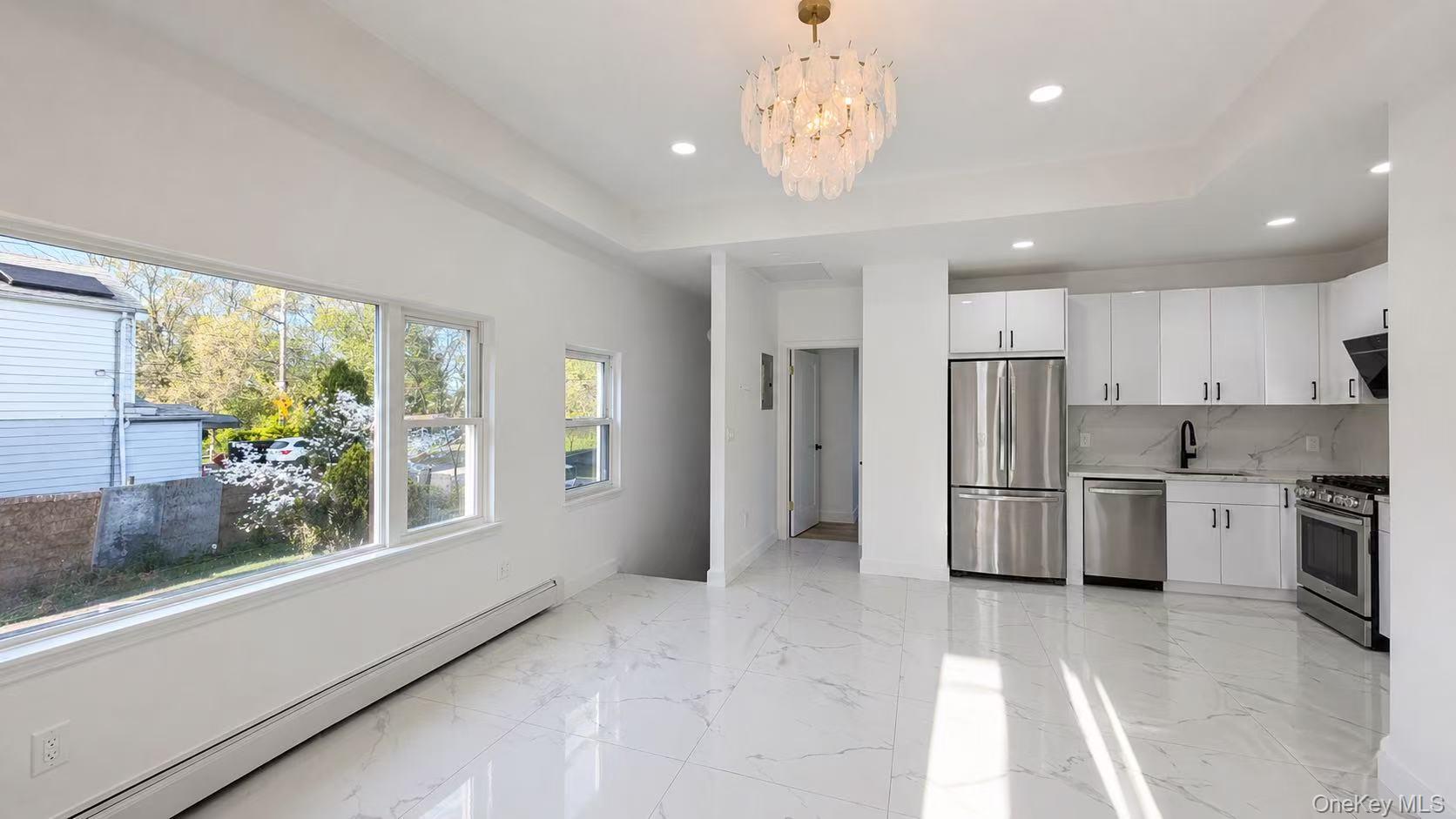 5752 75th Street Property Photo 3