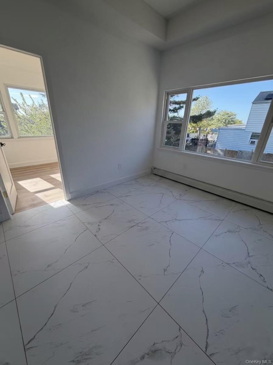 5752 75th Street Property Photo 6