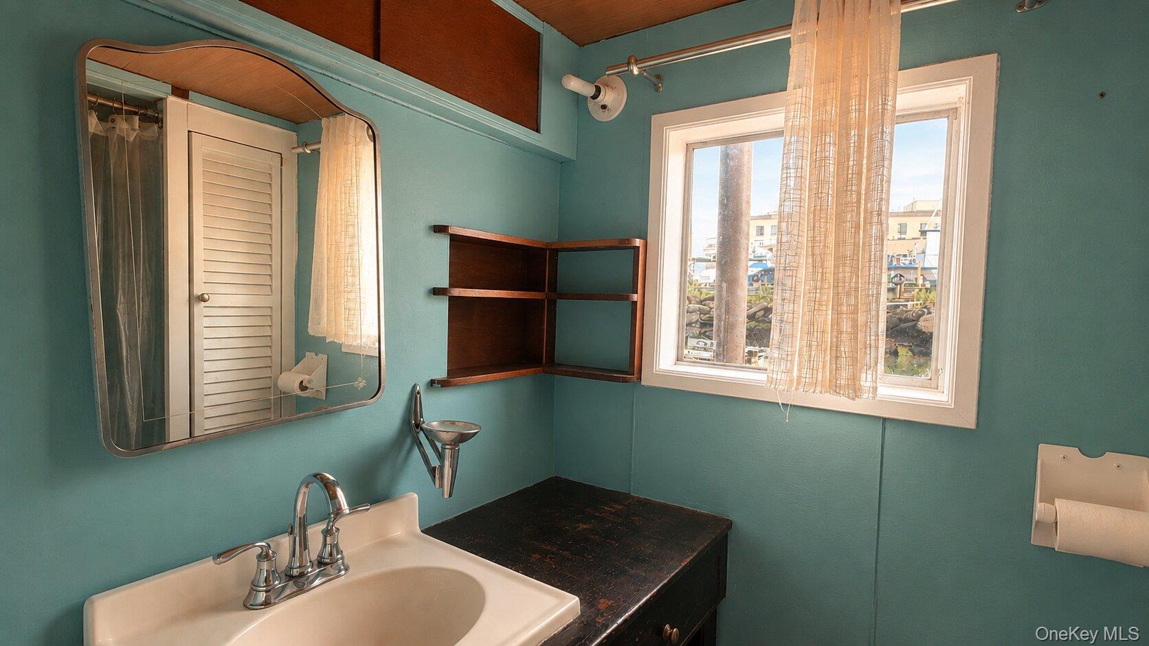 360 Beach 59th A2 Property Photo 8