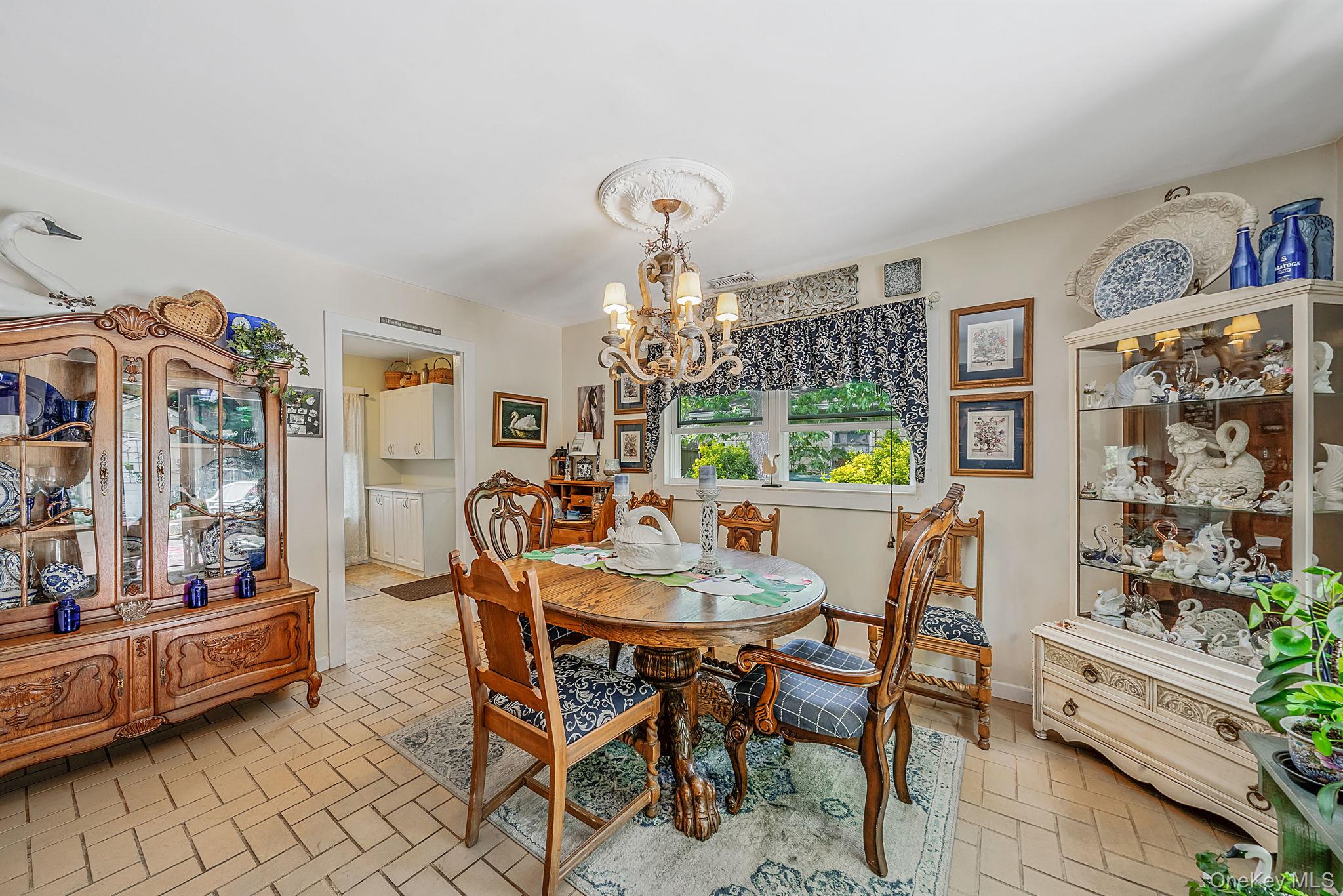 58 Royal Avenue Property Photo 11