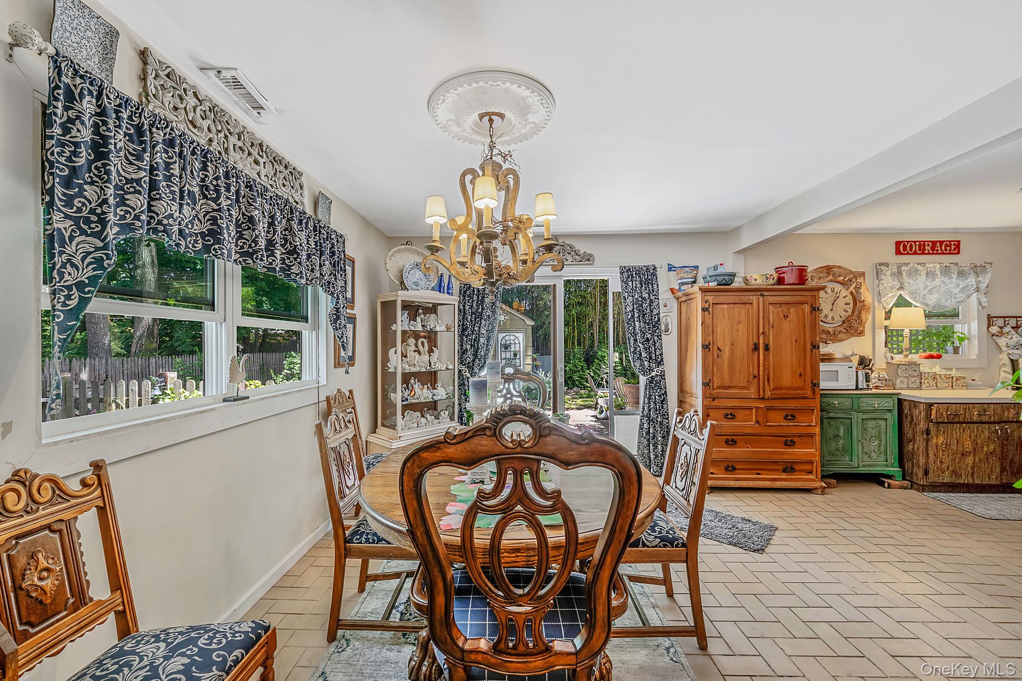 58 Royal Avenue Property Photo 12