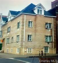 1162 Franklin Avenue Property Photo 1