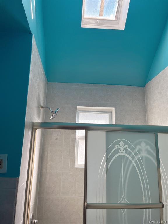 103-28 S 125th Street Property Photo 4