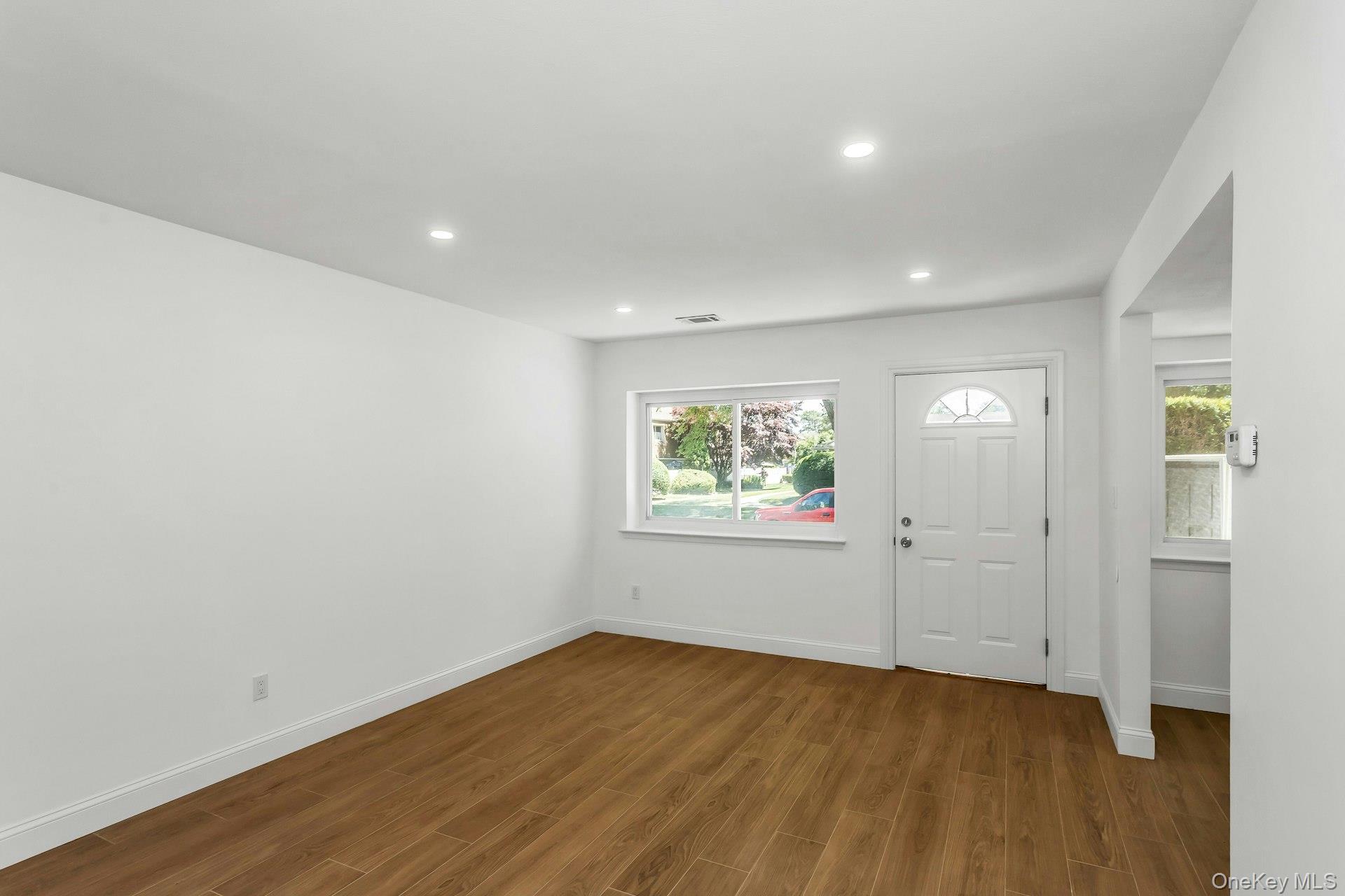 206 Storm Drive Property Photo 7