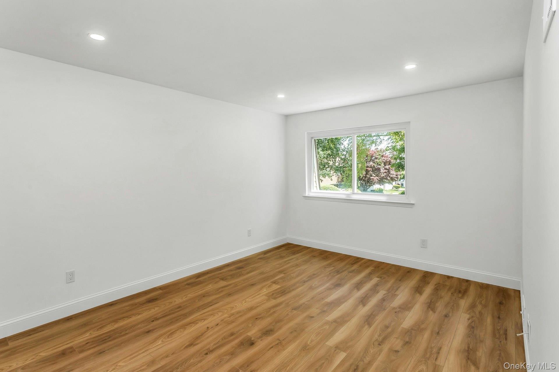 206 Storm Drive Property Photo 15