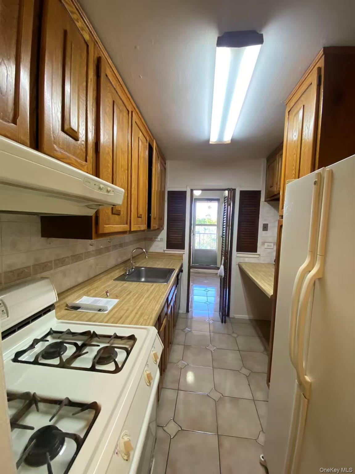 140-55 34th Avenue 3e Property Photo 4