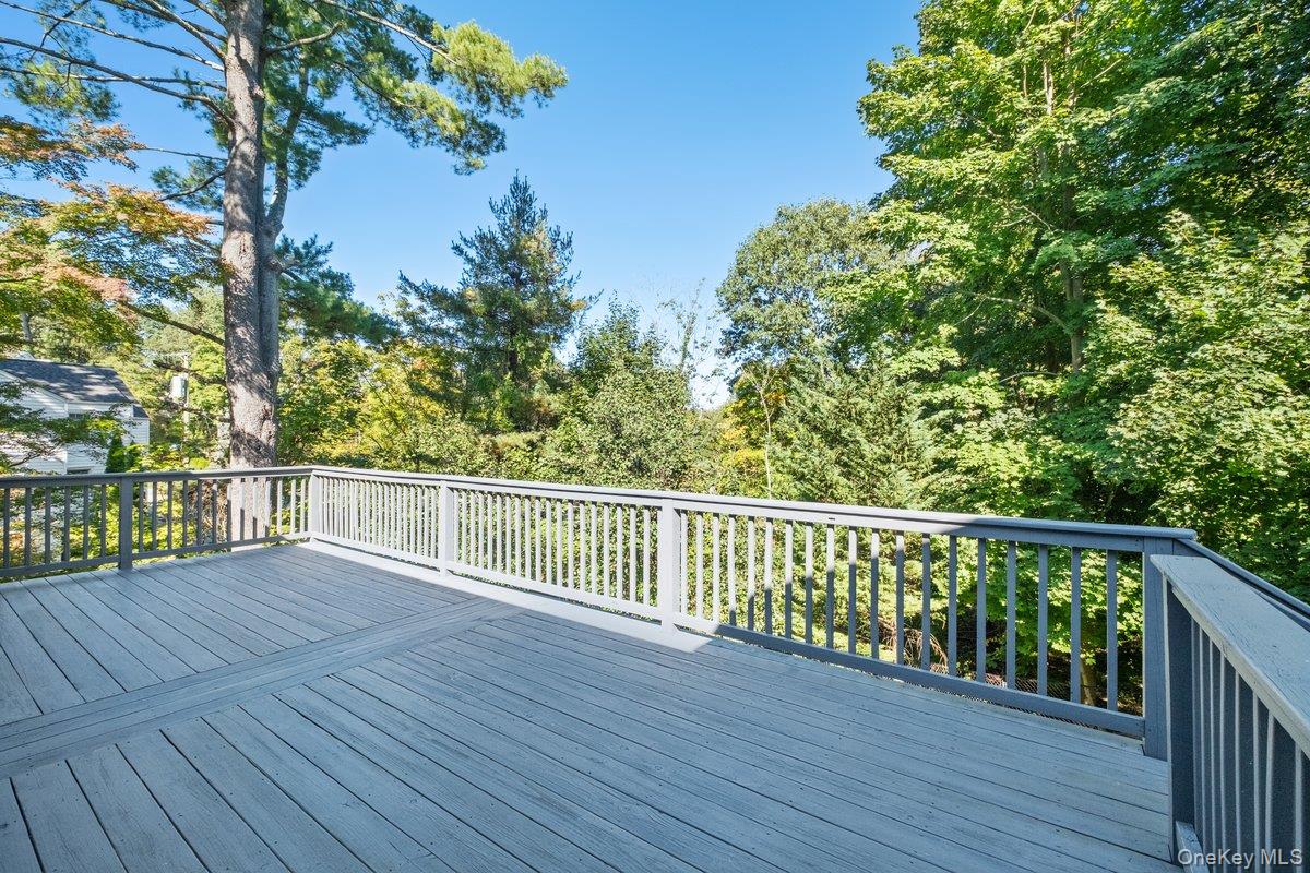 97 Runyon Place Property Photo 17