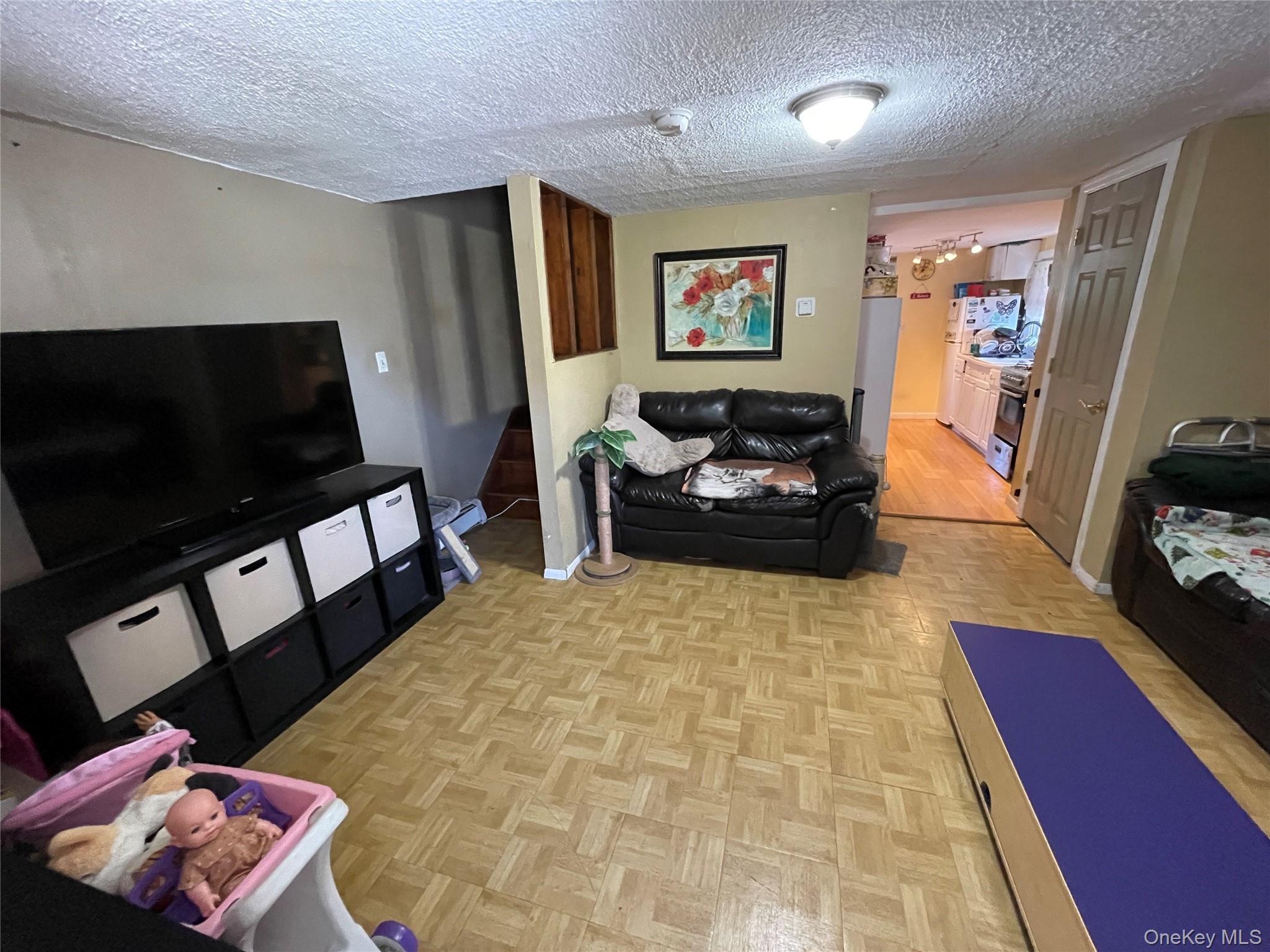 812 S 6th Street Property Photo 3
