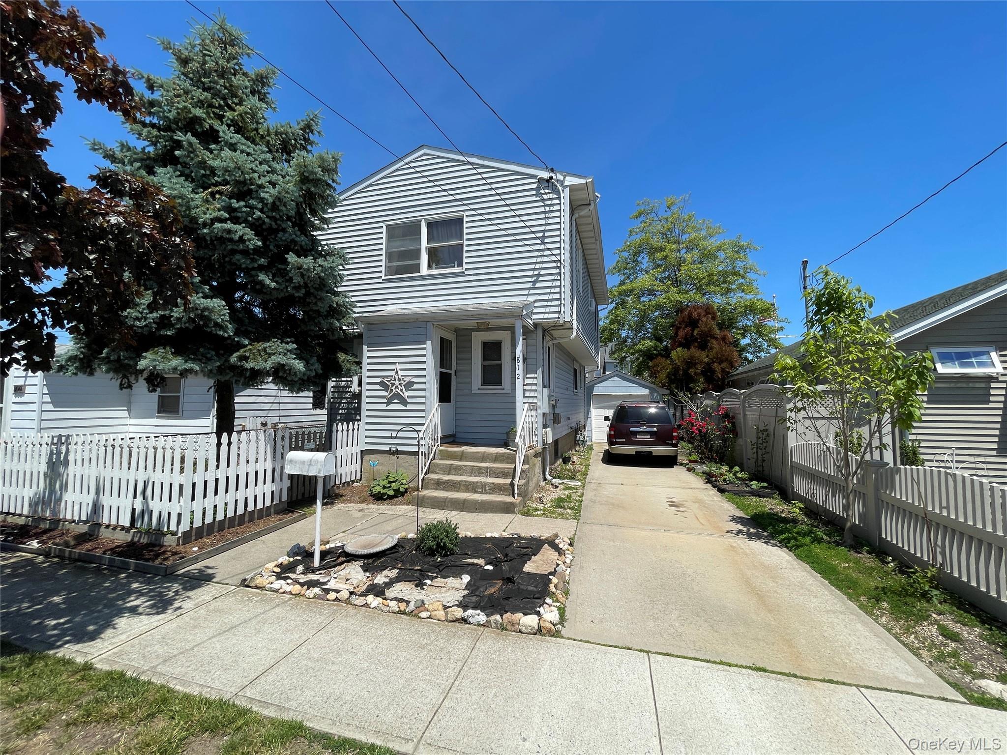 812 S 6th Street Property Photo 22