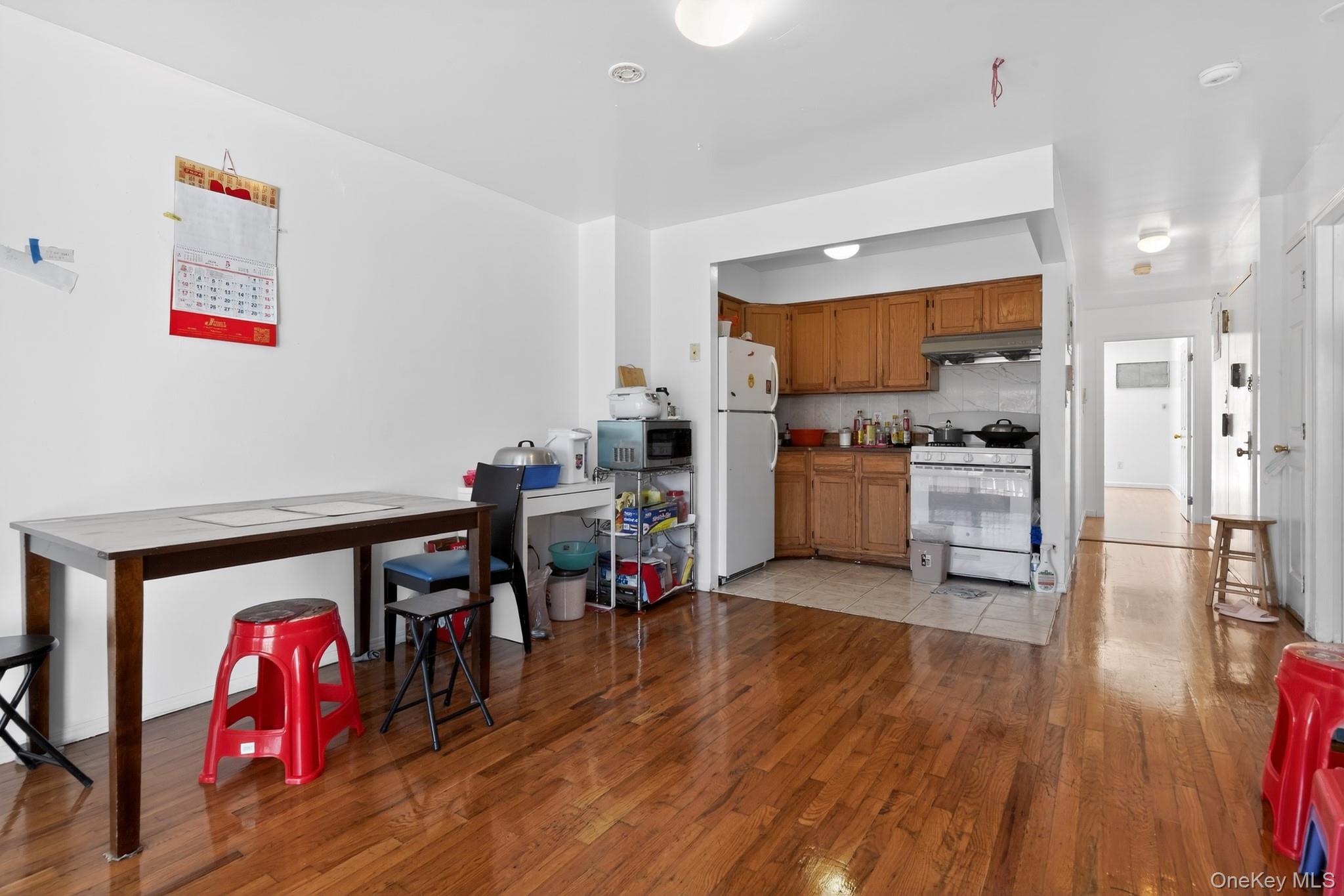 10306 35th Avenue Property Photo 4