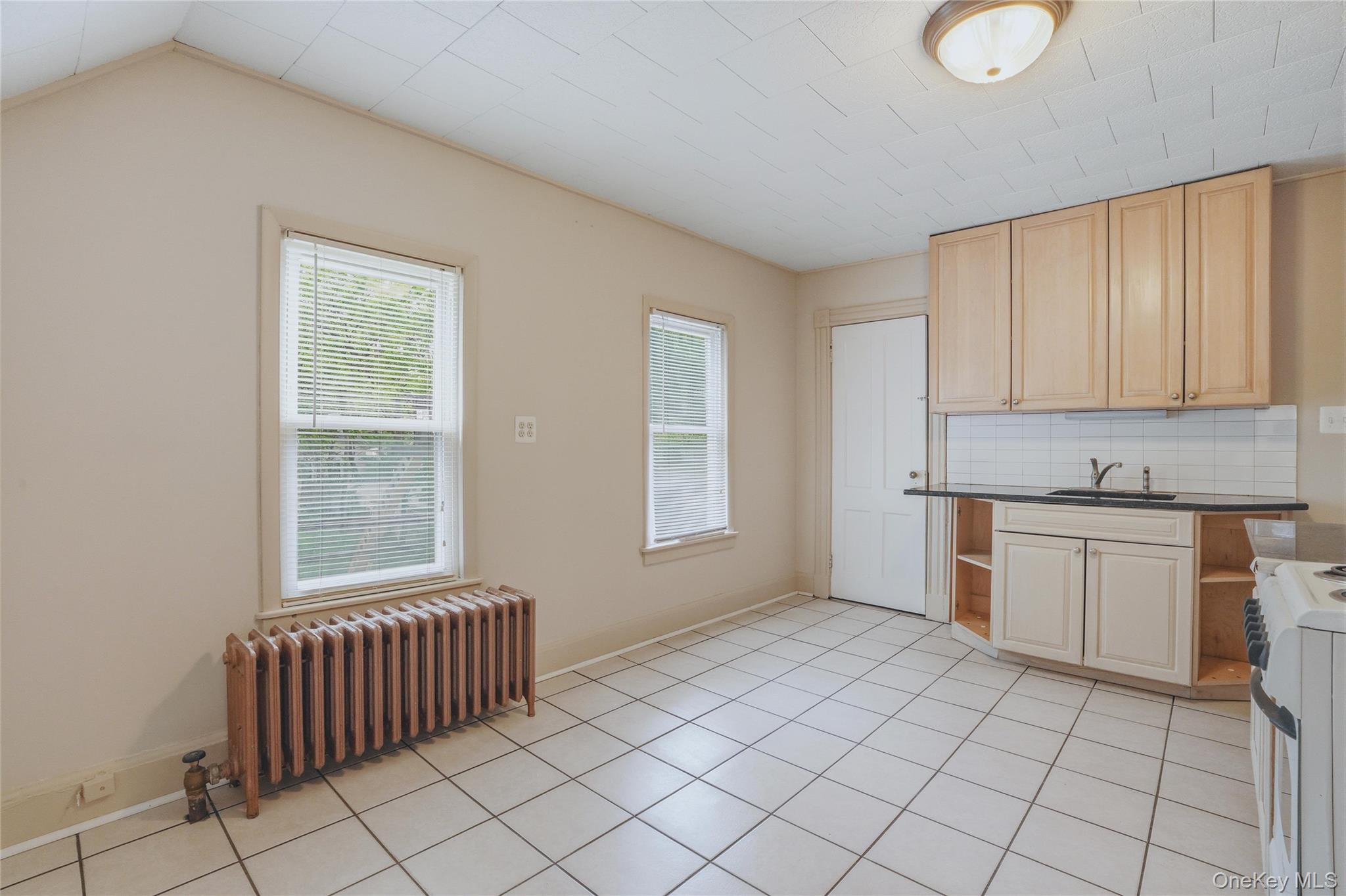 21 Church Street Property Photo 21