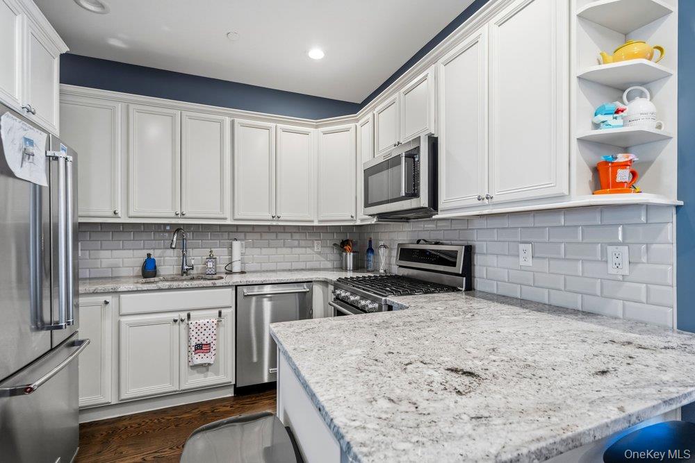 54 Spring Drive Property Photo 15