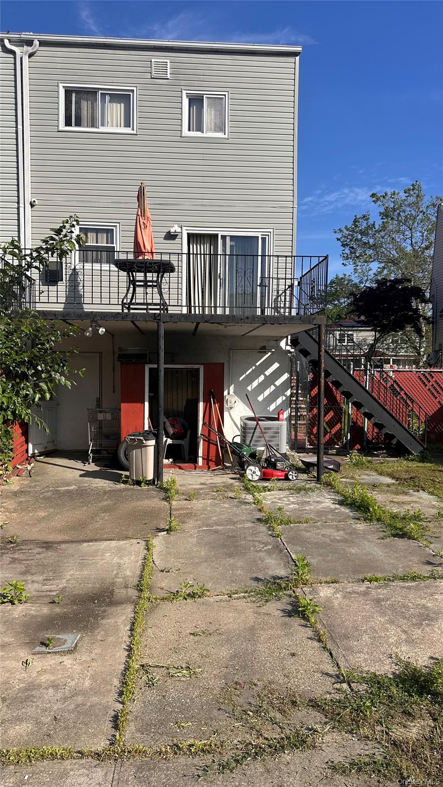 10565 Avenue L Property Photo 10
