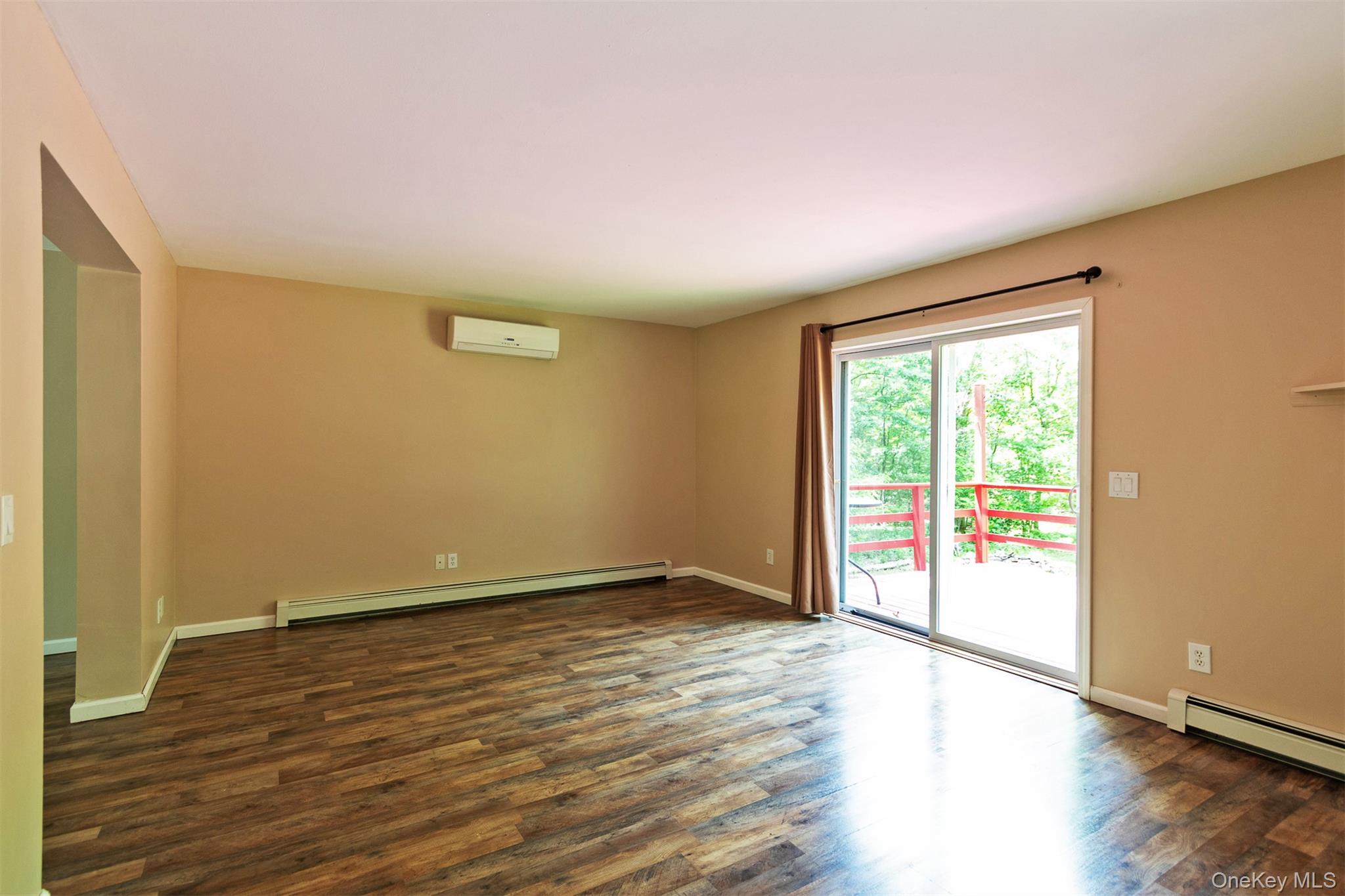 10 Lairds Court Property Photo 13