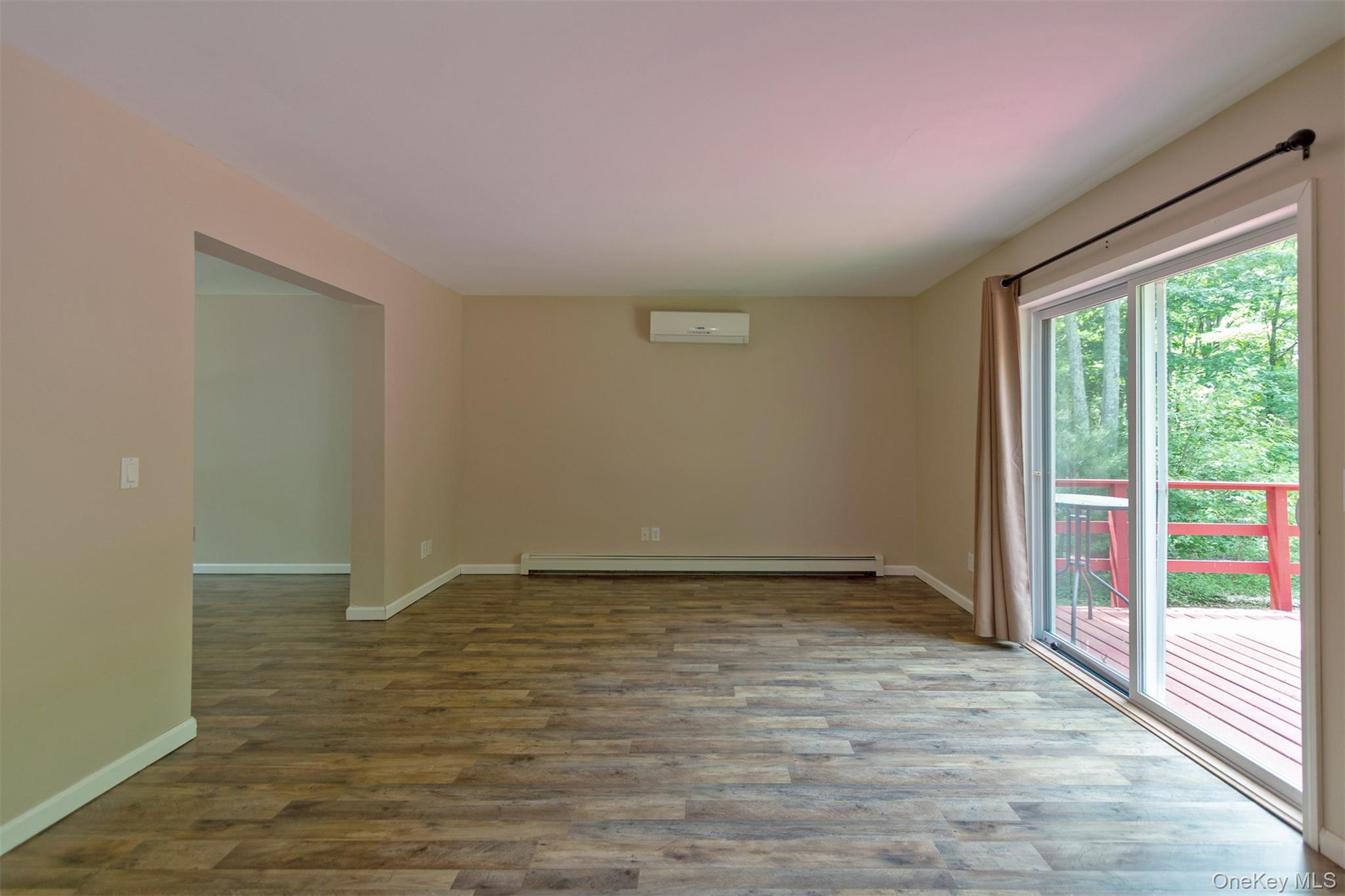 10 Lairds Court Property Photo 14