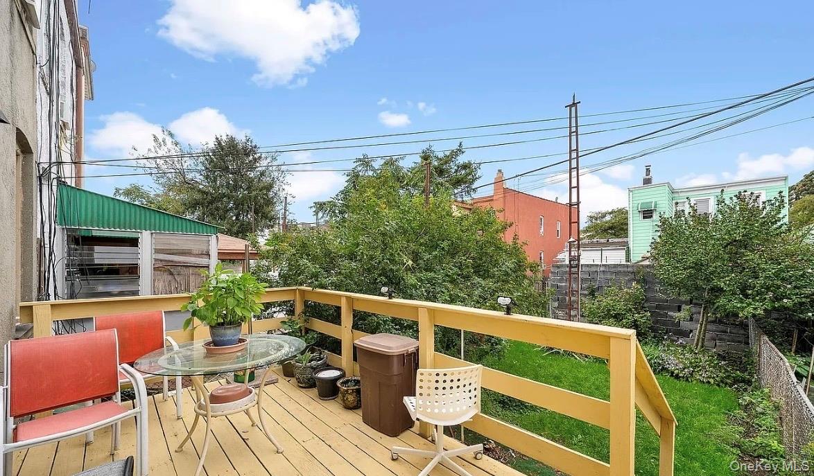 1643 Norman Street Property Photo 2