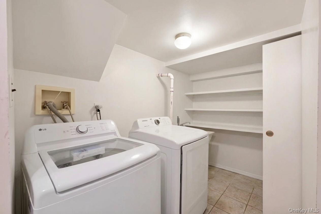 2910 Butler Street Property Photo 29