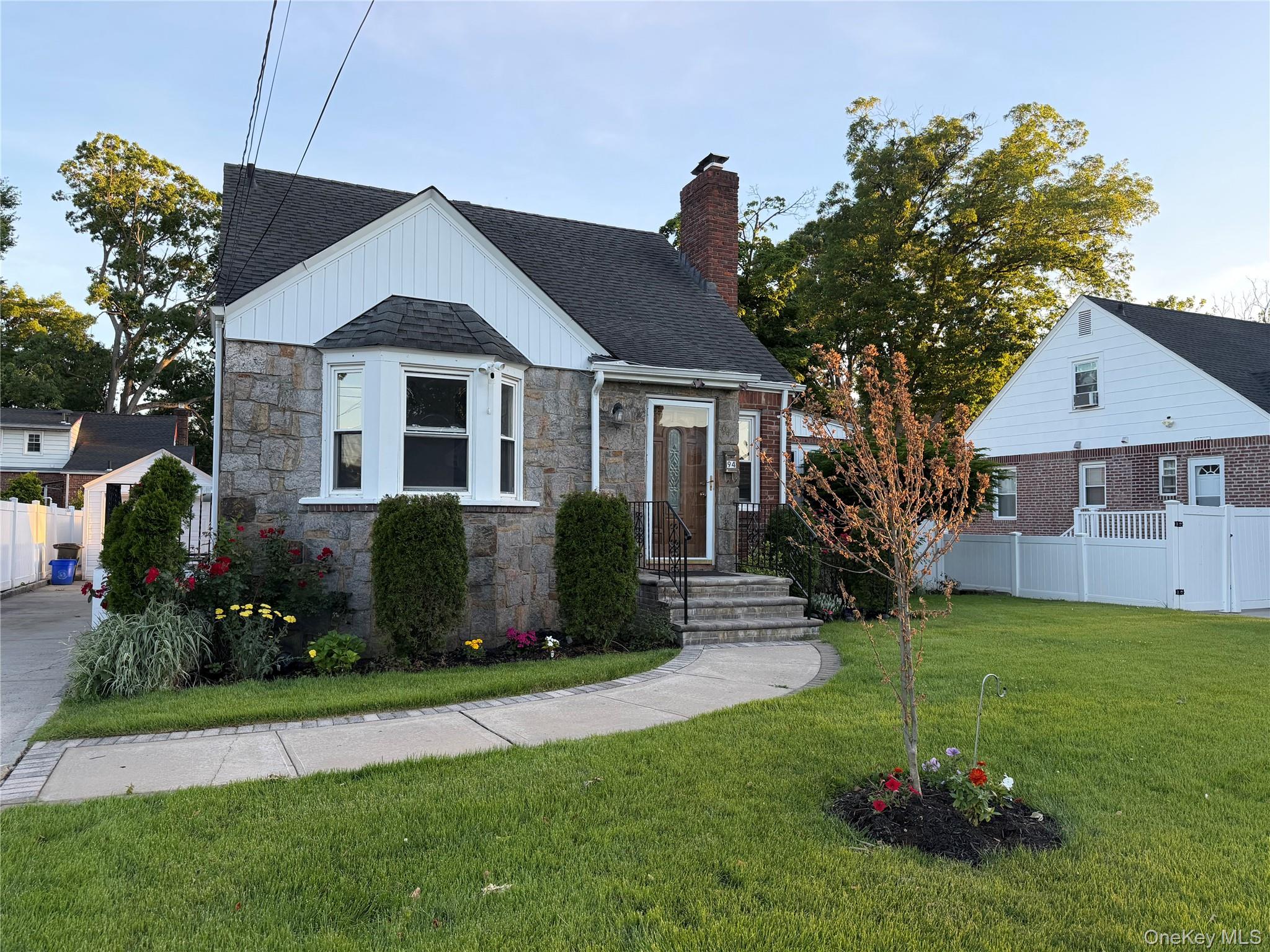 94 E Fenimore Street Property Photo 1