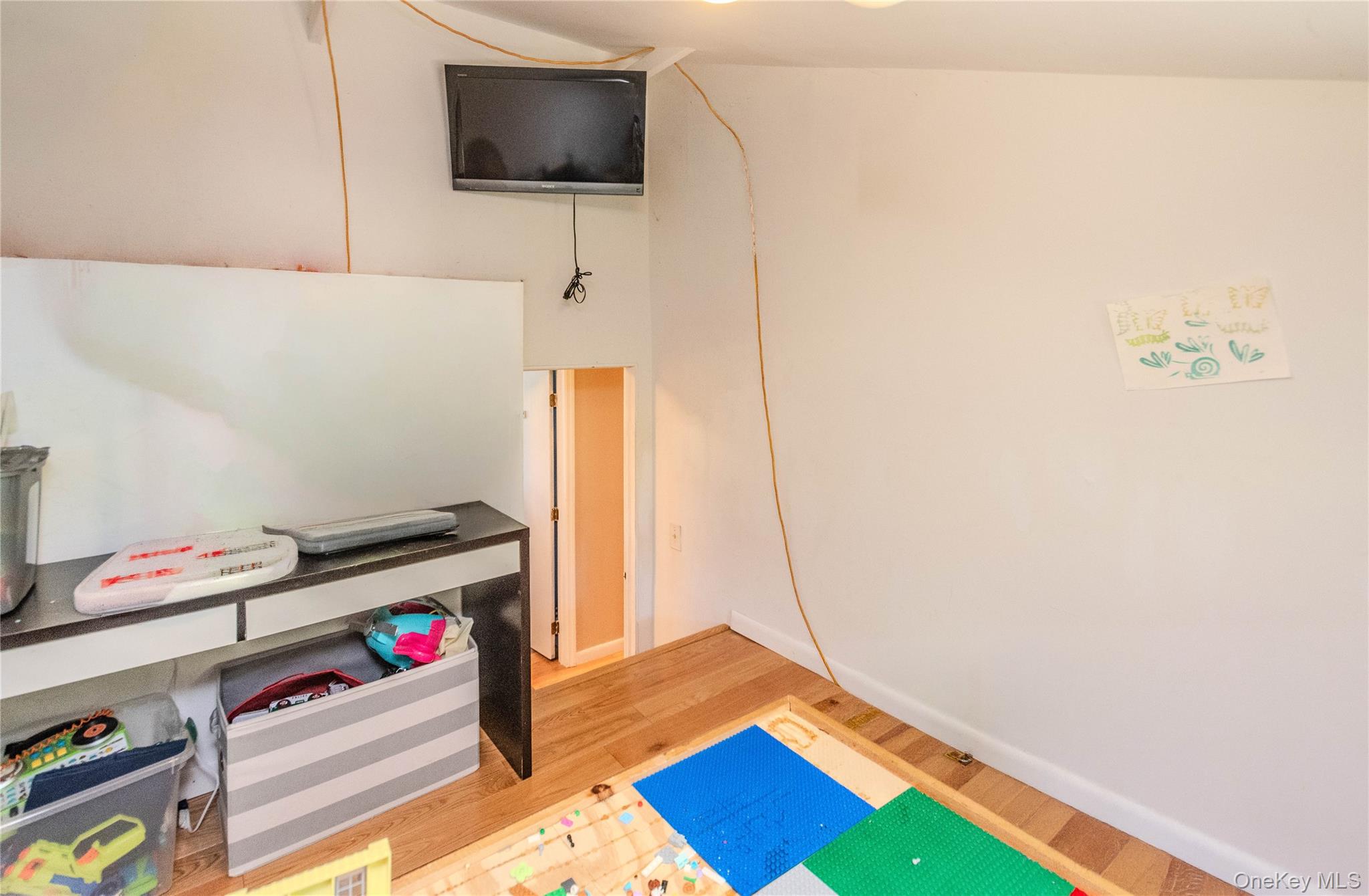 12 Ose Road Property Photo 23