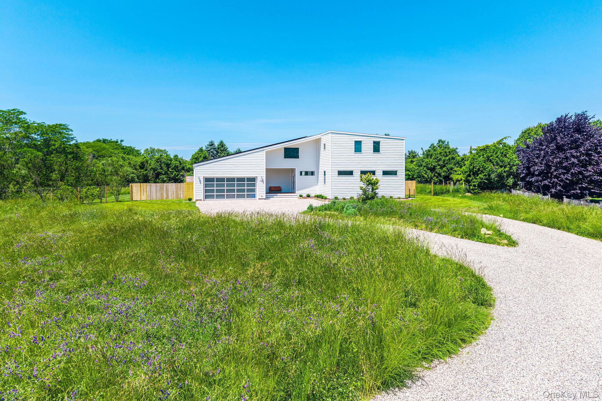 420 Old Farm Road Property Photo 3