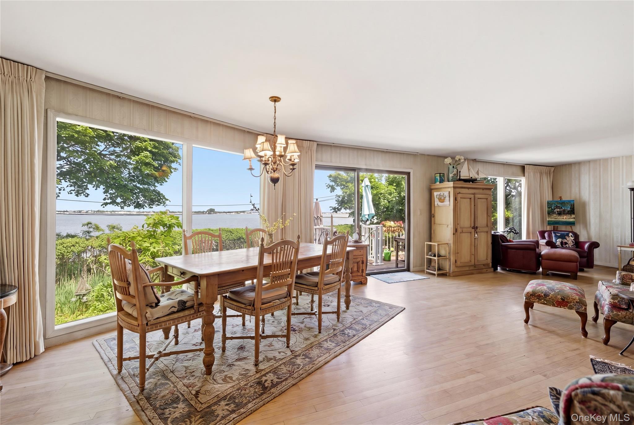 195 Shore Road Property Photo 4