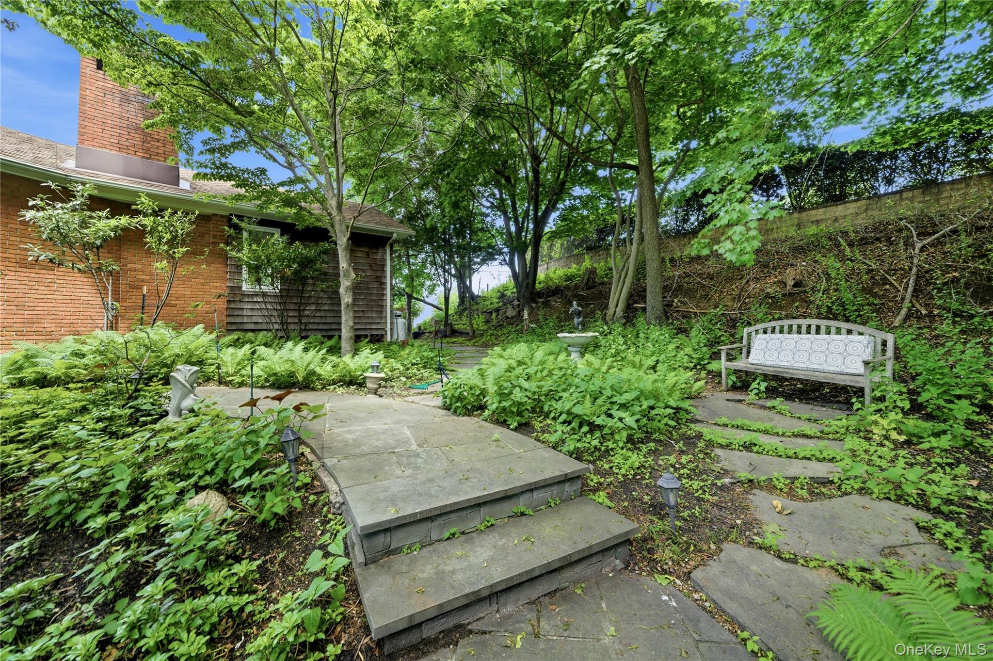 195 Shore Road Property Photo 31