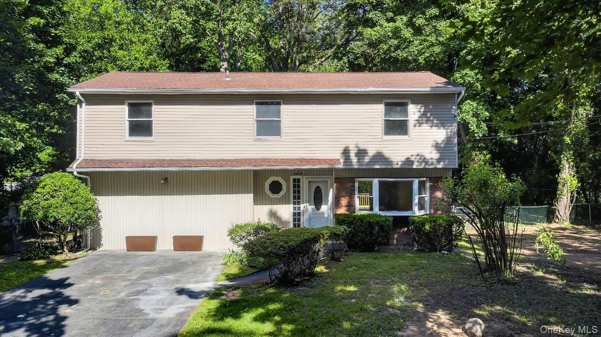 375 Old Willets Path Property Photo 1