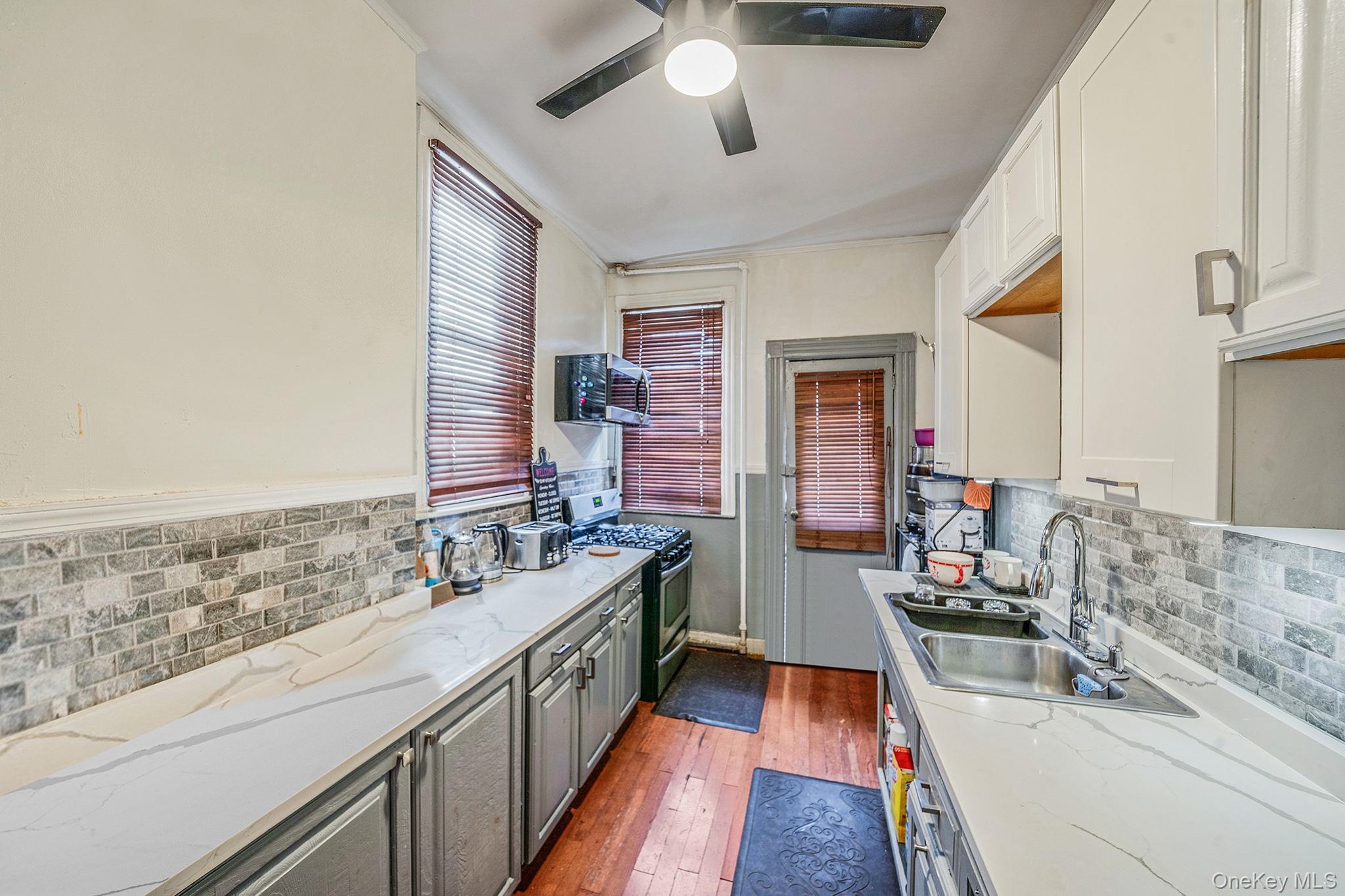 37 Grant Avenue Property Photo 6