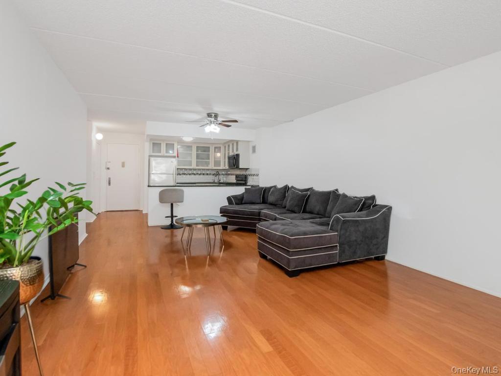 777 N Macquesten Parkway 203 Property Photo 7