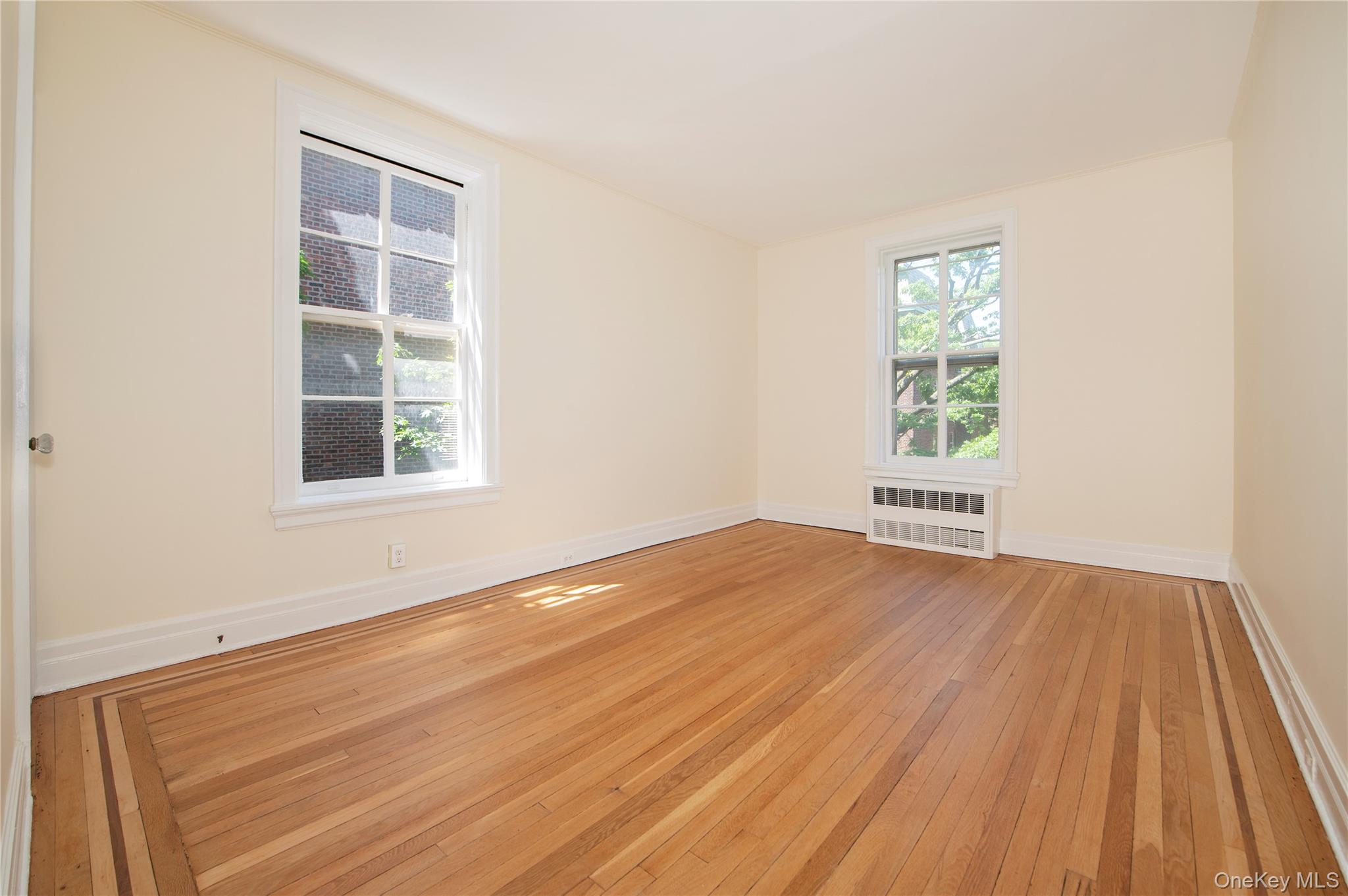 34-22 81 Street 42 Property Photo 7