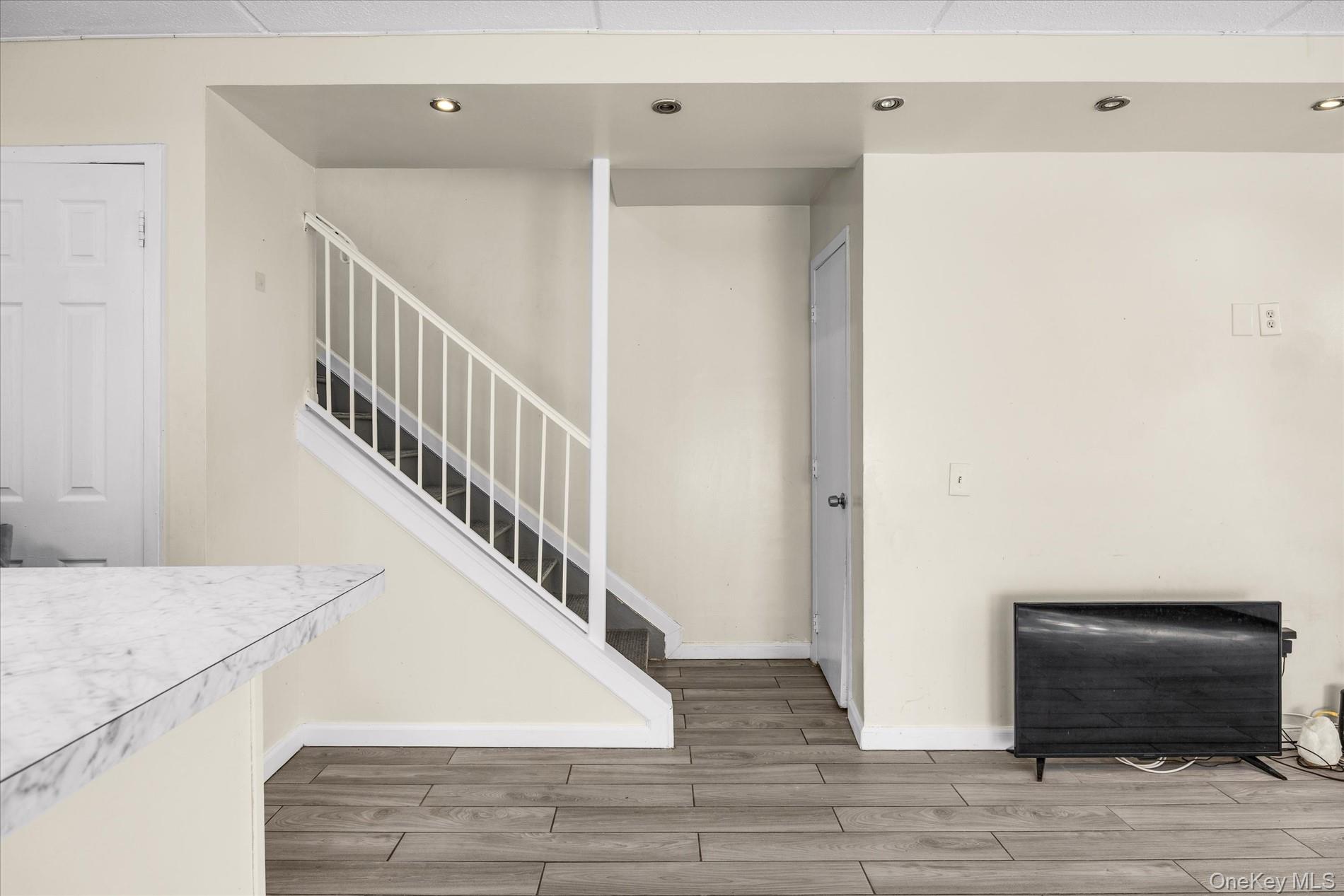 2058 Washington Avenue Property Photo 13