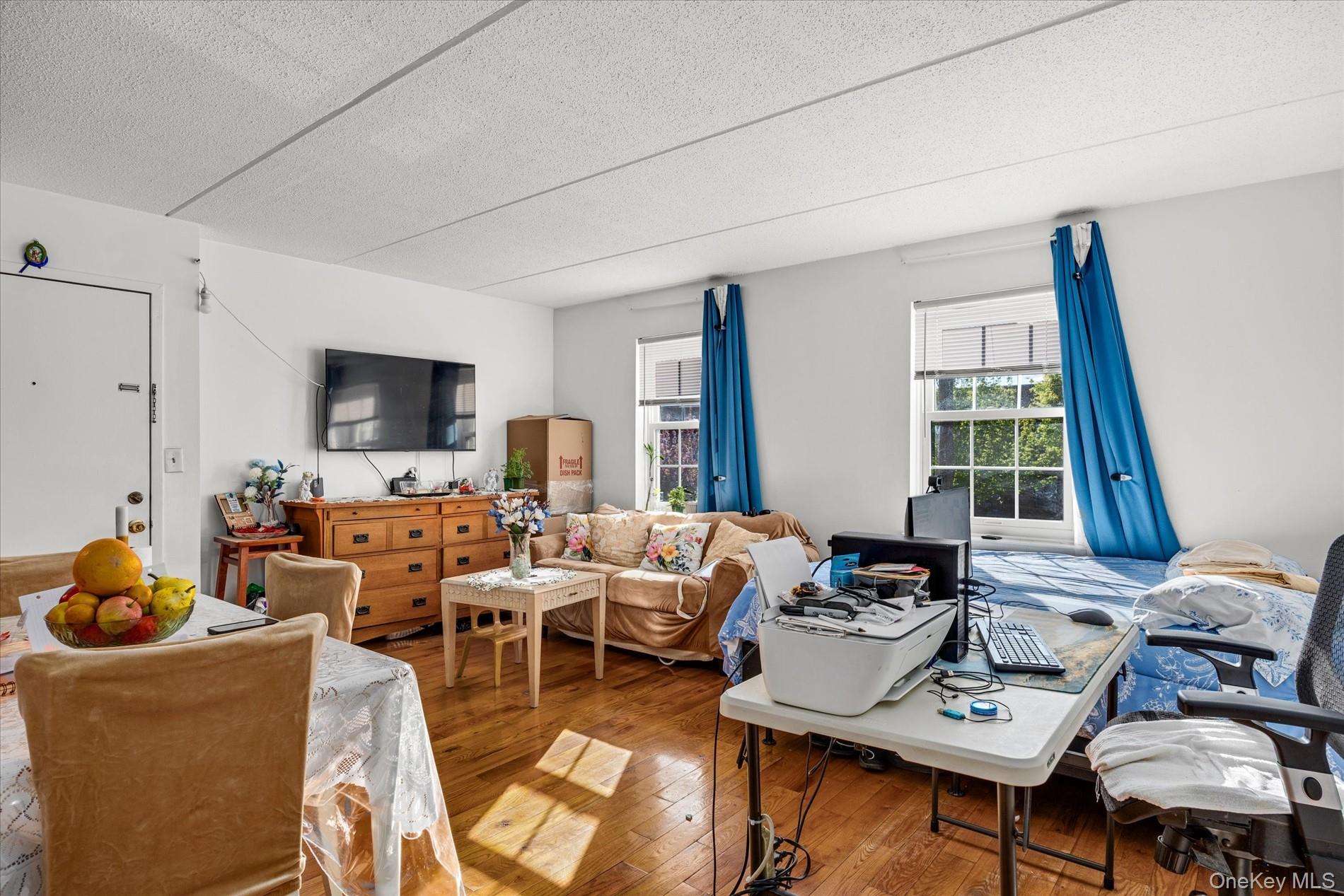 2058 Washington Avenue Property Photo 18