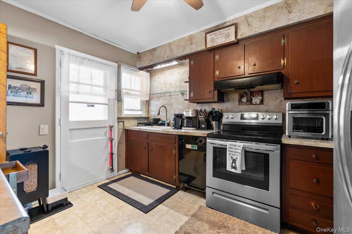 719 Catskill Avenue Property Photo 3