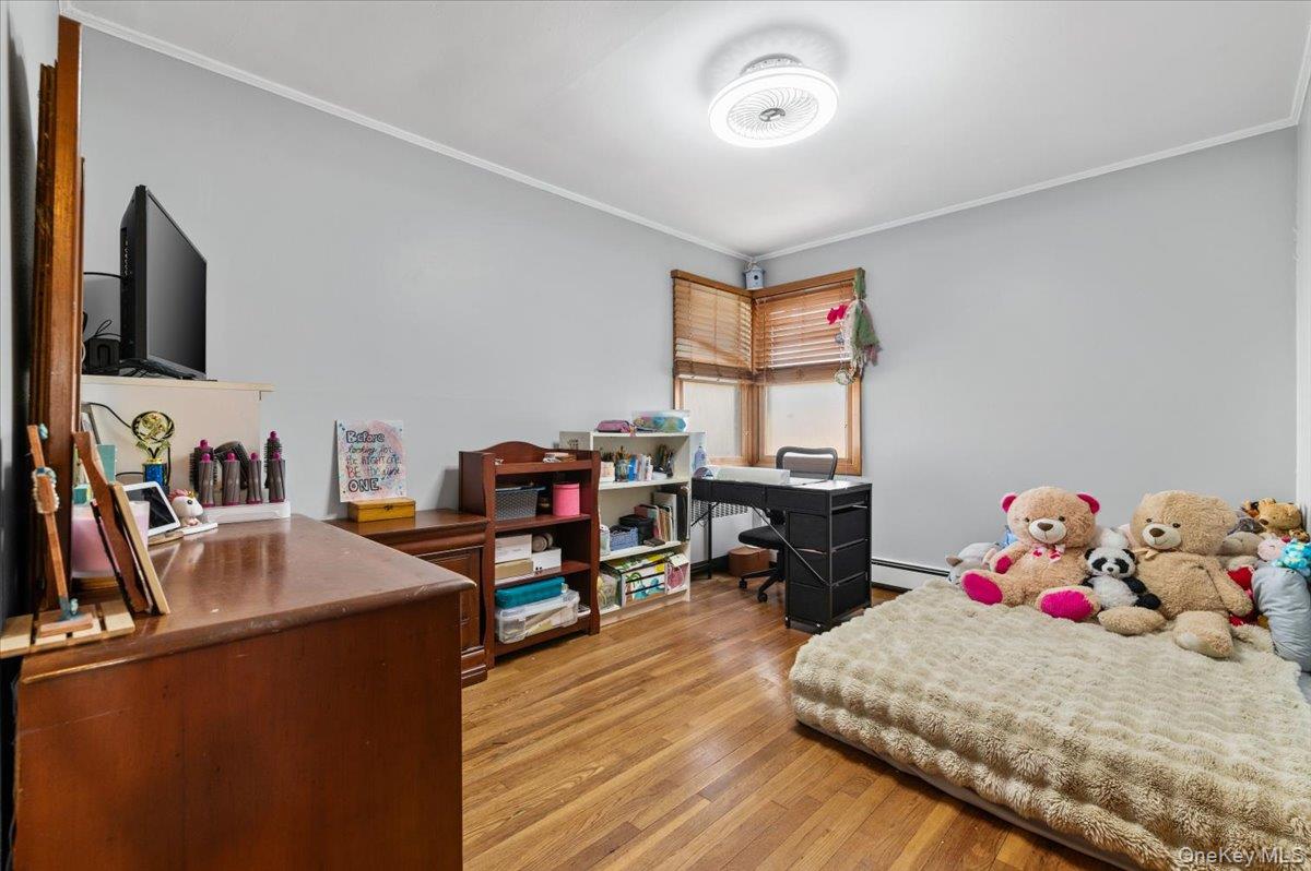 719 Catskill Avenue Property Photo 6