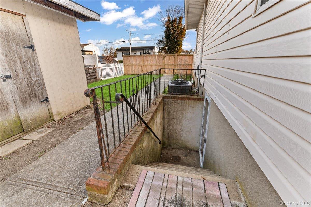 719 Catskill Avenue Property Photo 31