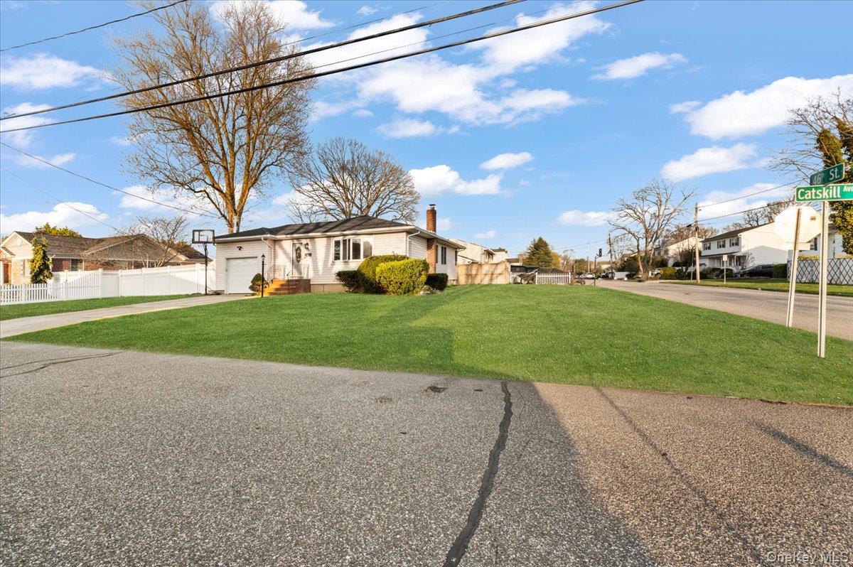 719 Catskill Avenue Property Photo 35
