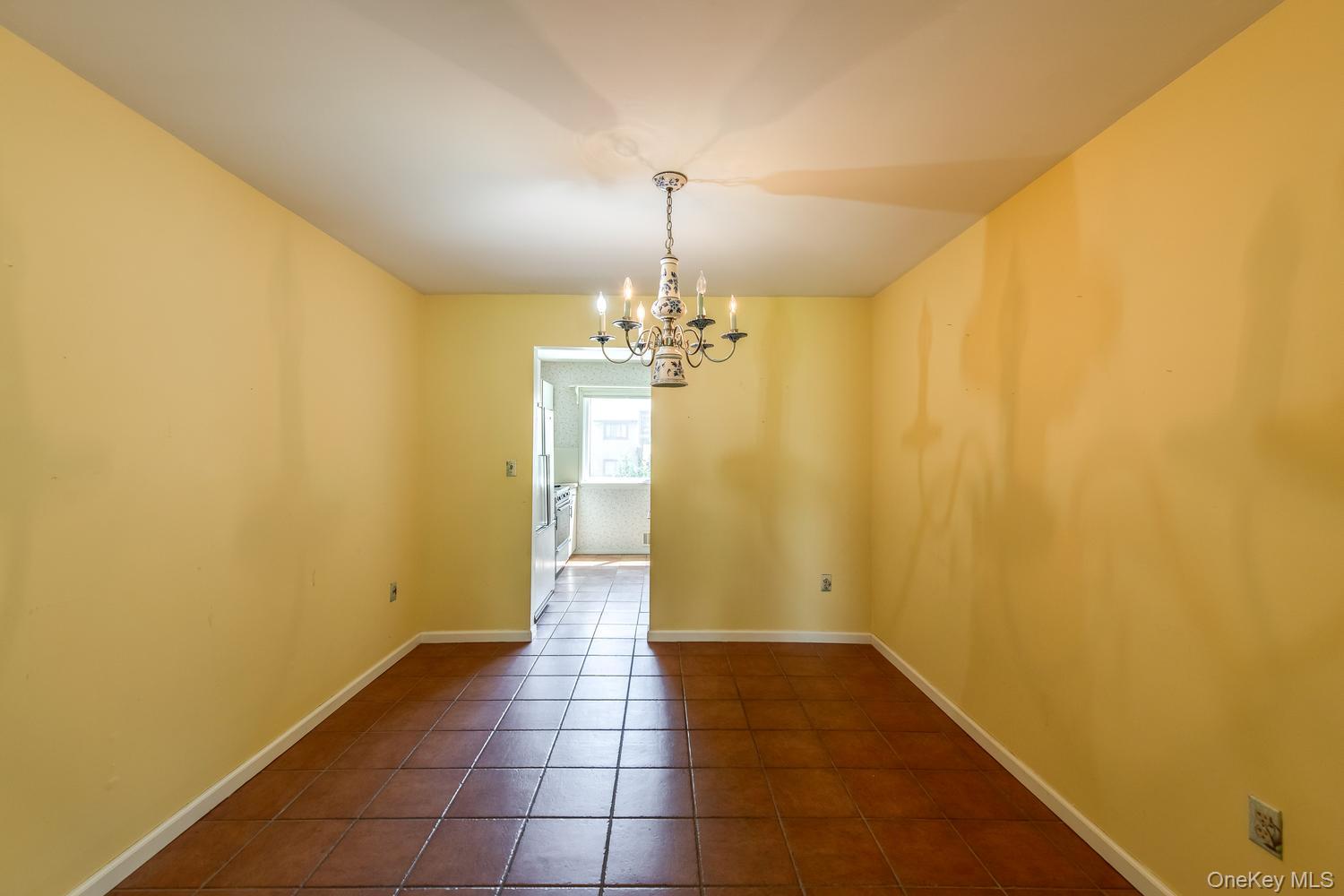 8 Knightsbridge C Property Photo 10