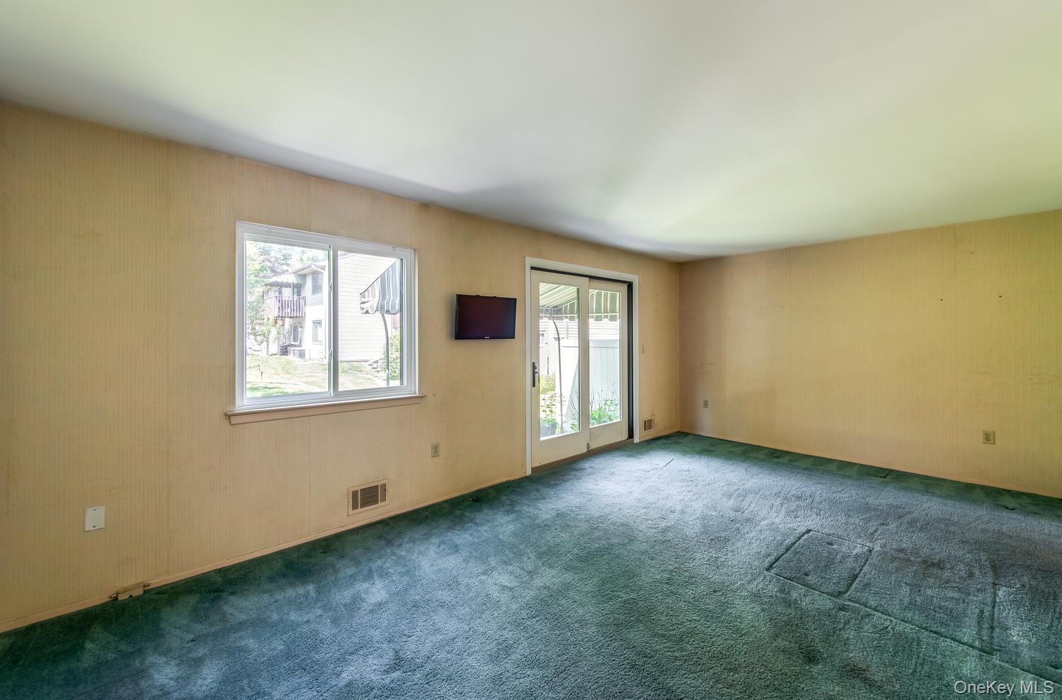 8 Knightsbridge C Property Photo 13