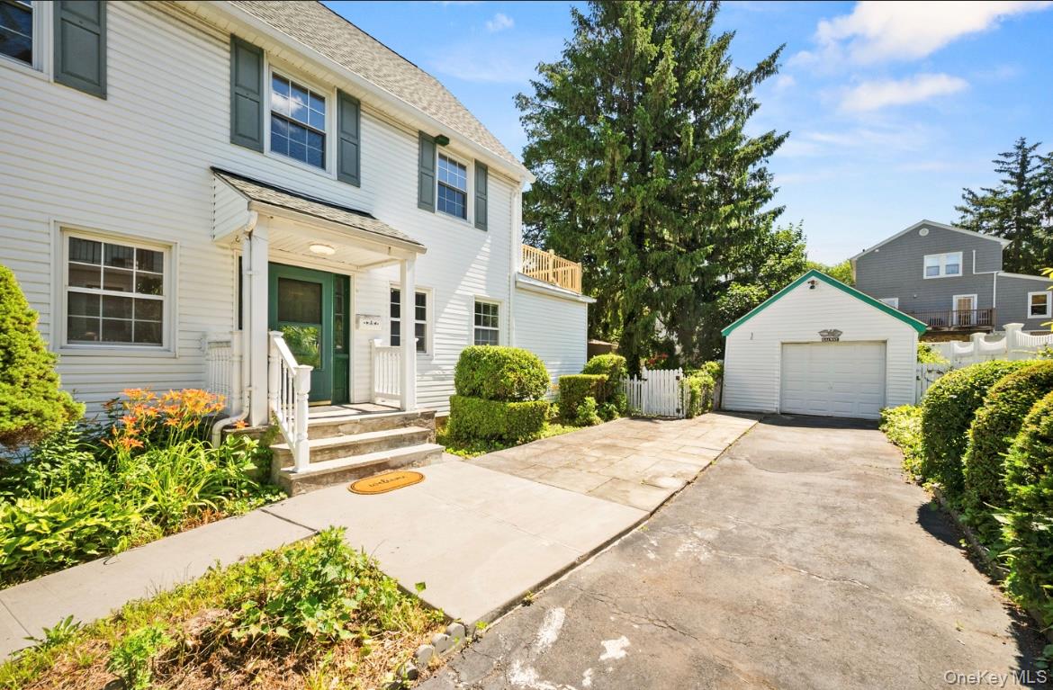 254 Lee Avenue Property Photo 2