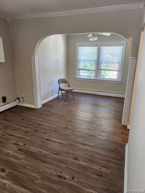 283 Houston Avenue 2nd Floor Property Photo 13