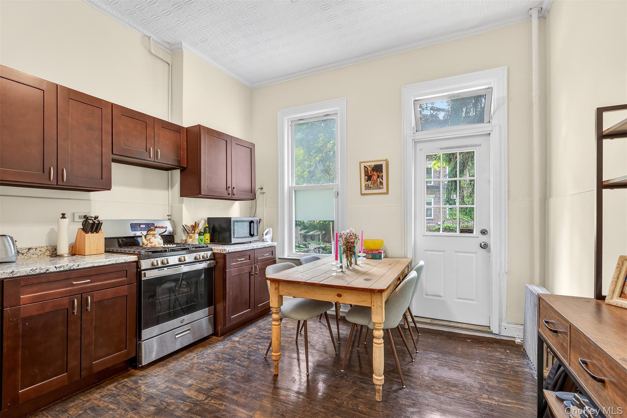 34 Sutton Street Property Photo 4